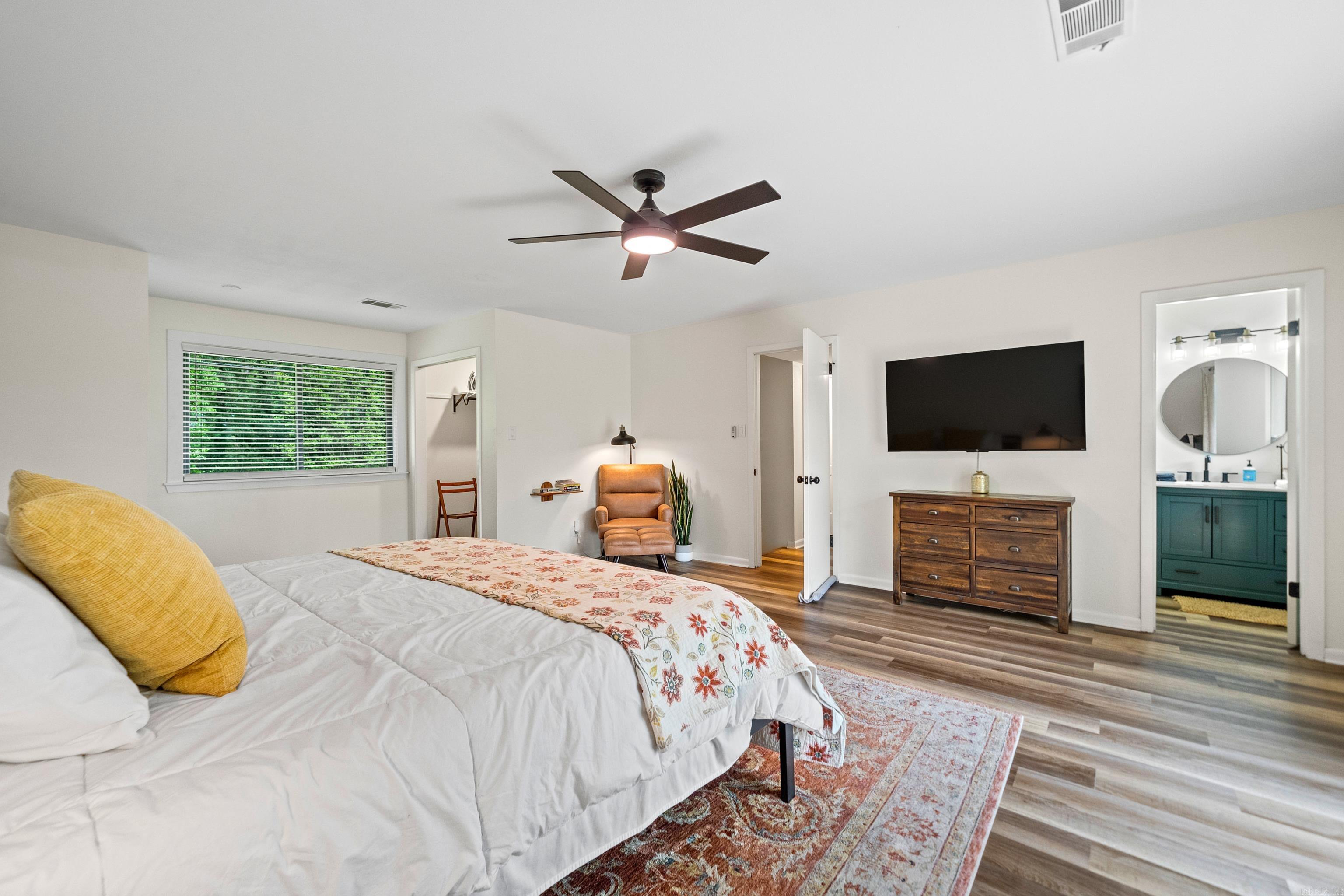340  Vanadium  Hot Springs, AR