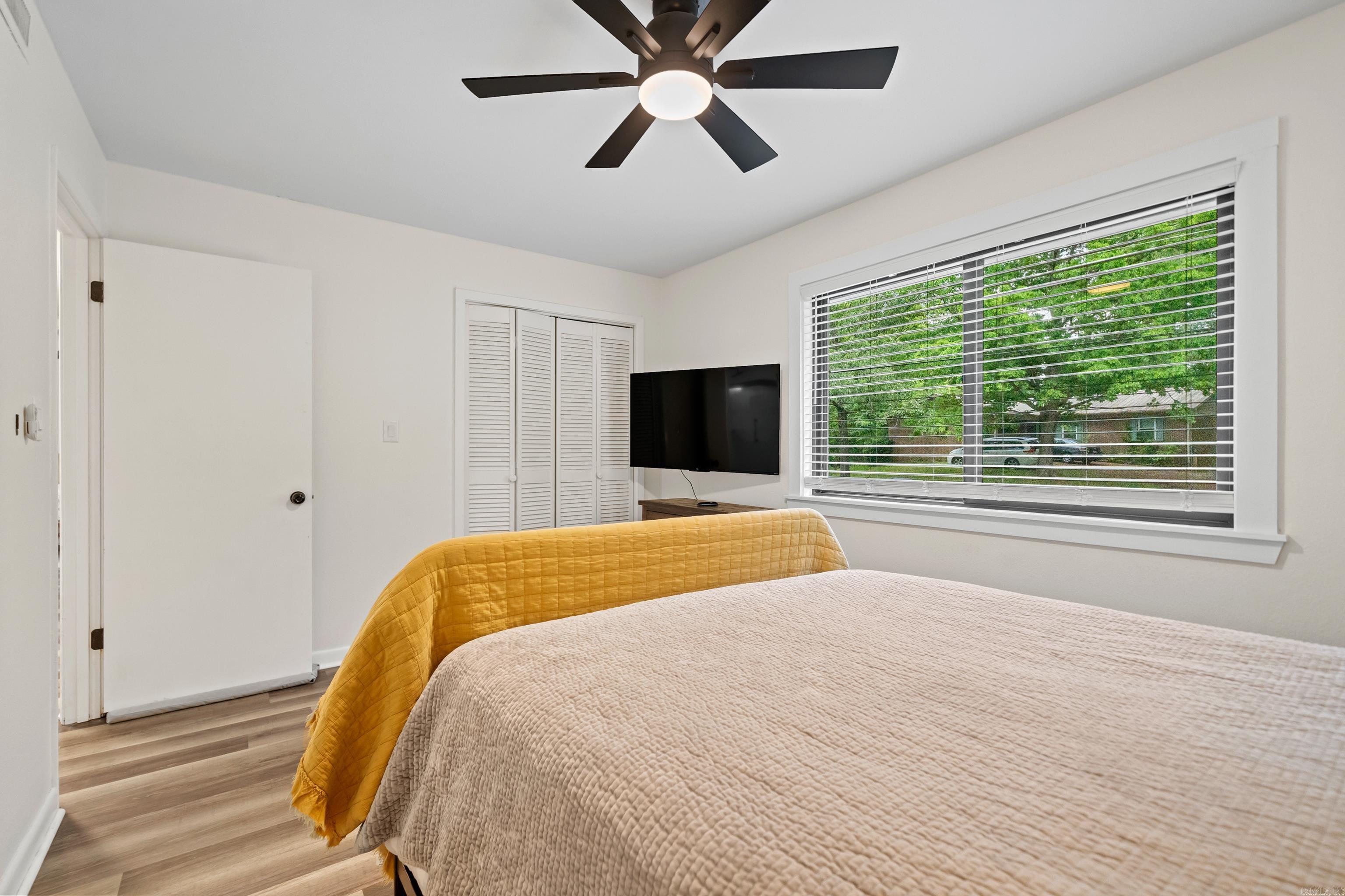 340  Vanadium  Hot Springs, AR
