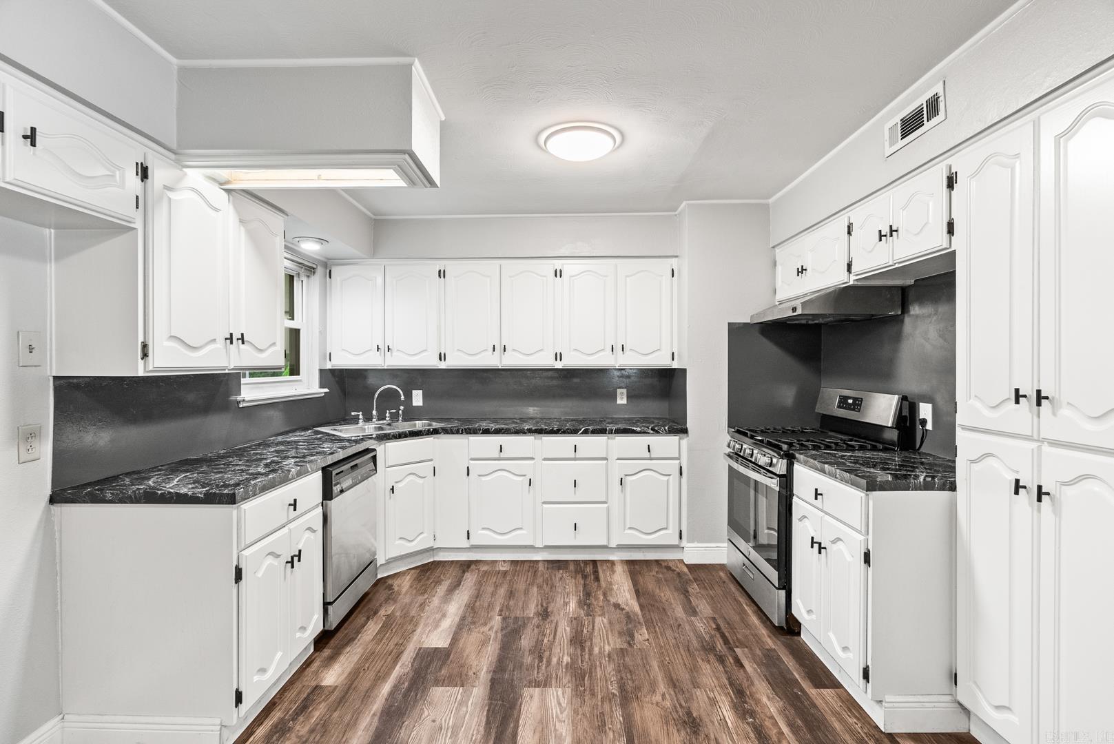 16704  Barbara Ann  Little Rock, AR