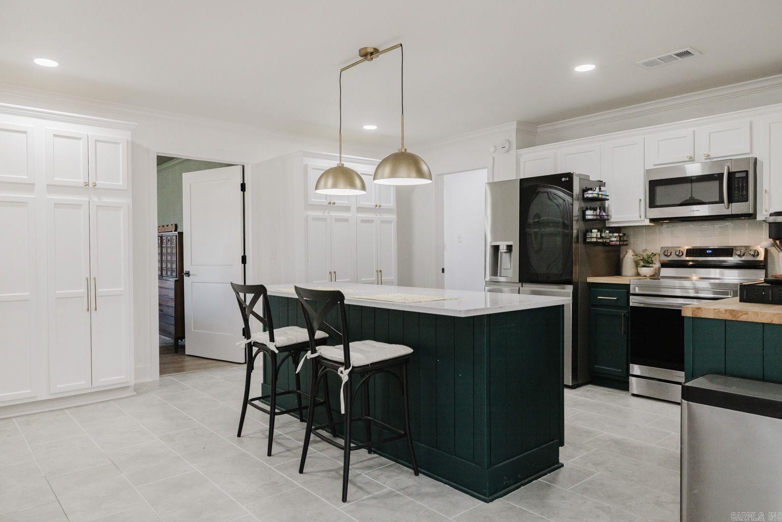 6873  Brazil  Benton, AR