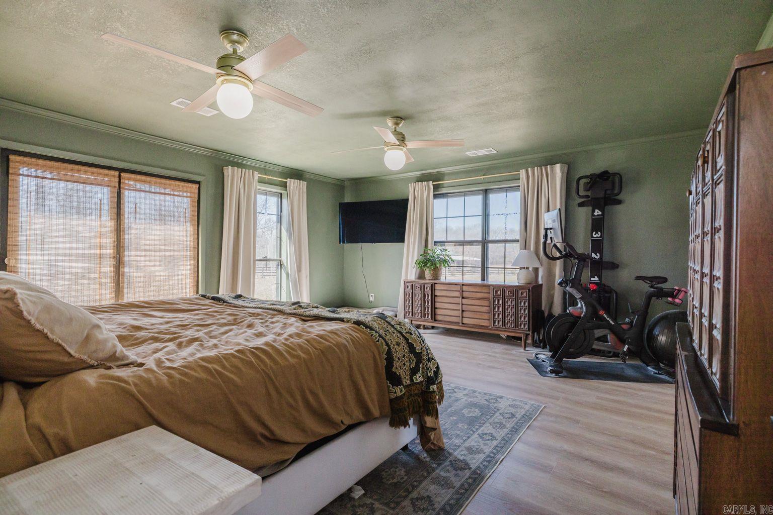 6873  Brazil  Benton, AR
