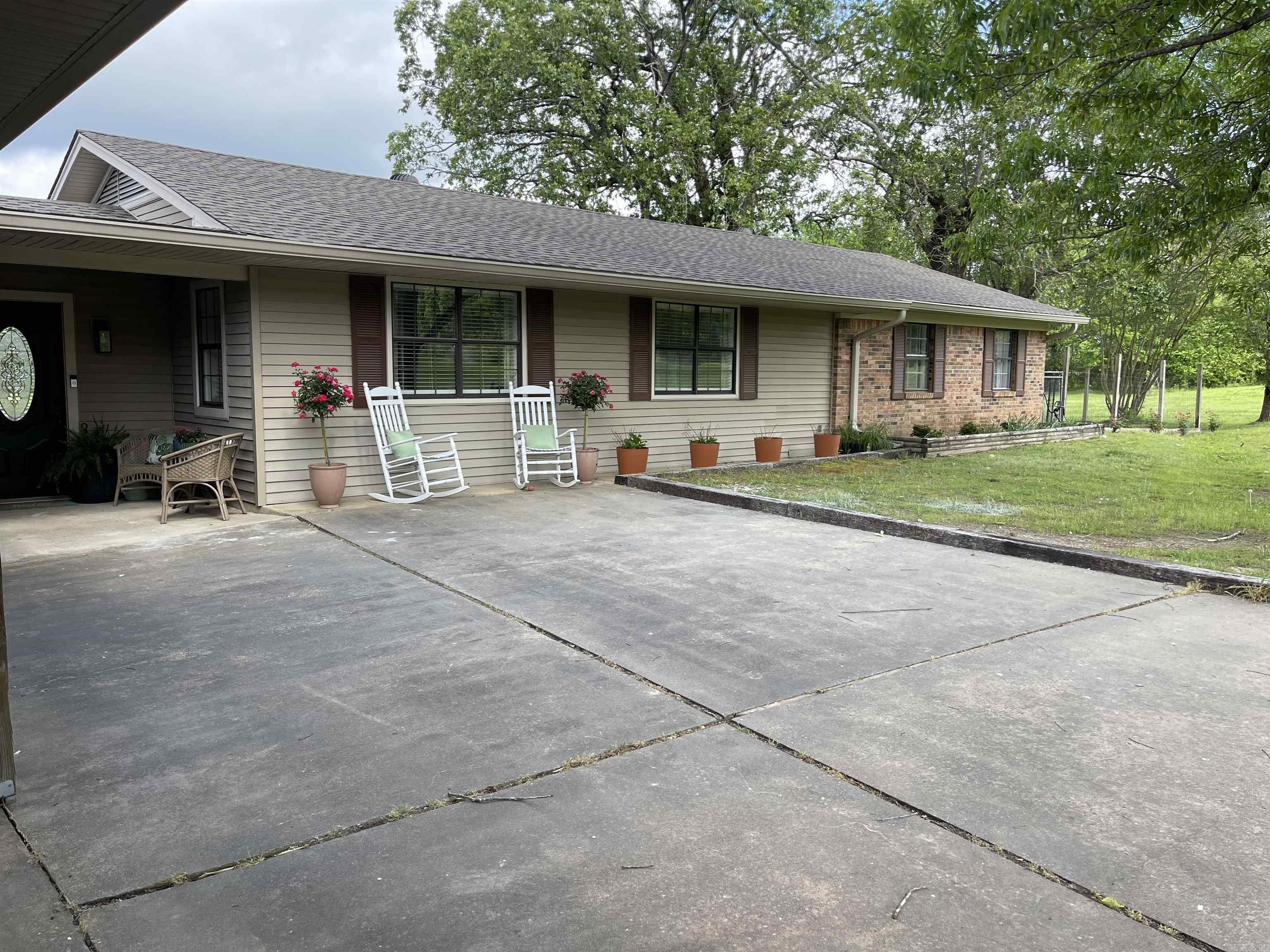 6873  Brazil  Benton, AR