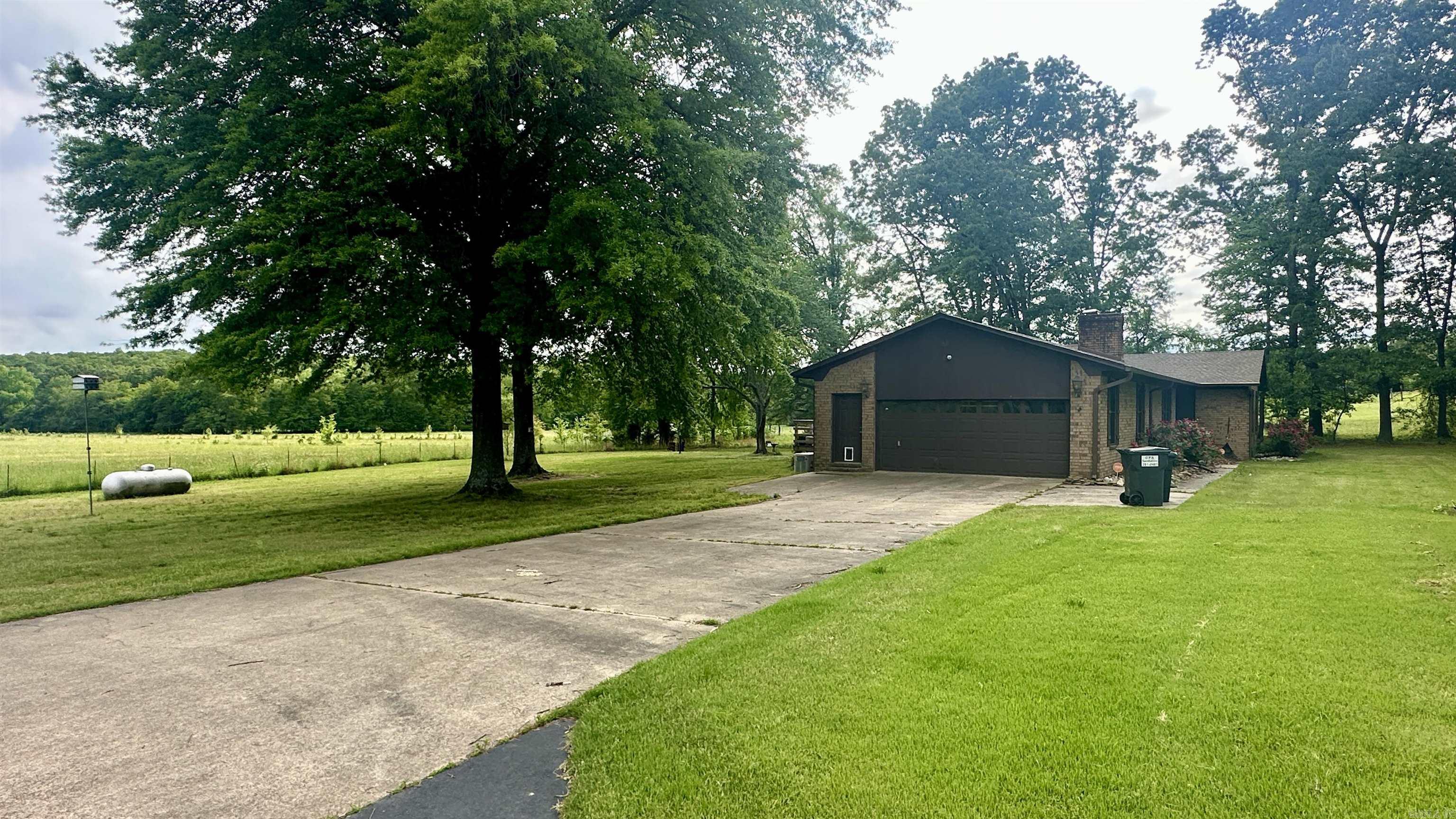 734 Highway 258 Bald Knob, AR 72010