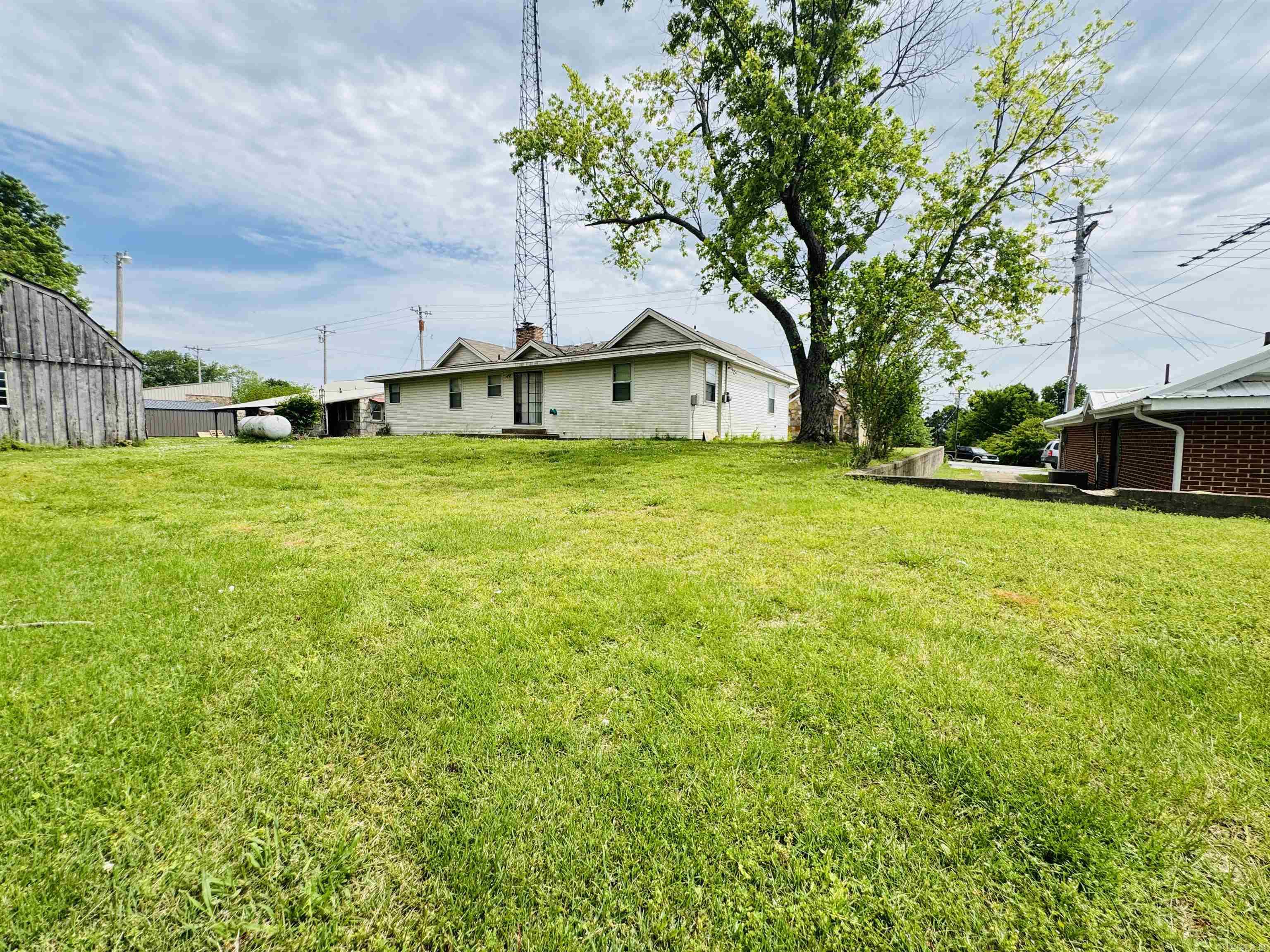 31  Main  Oxford, AR