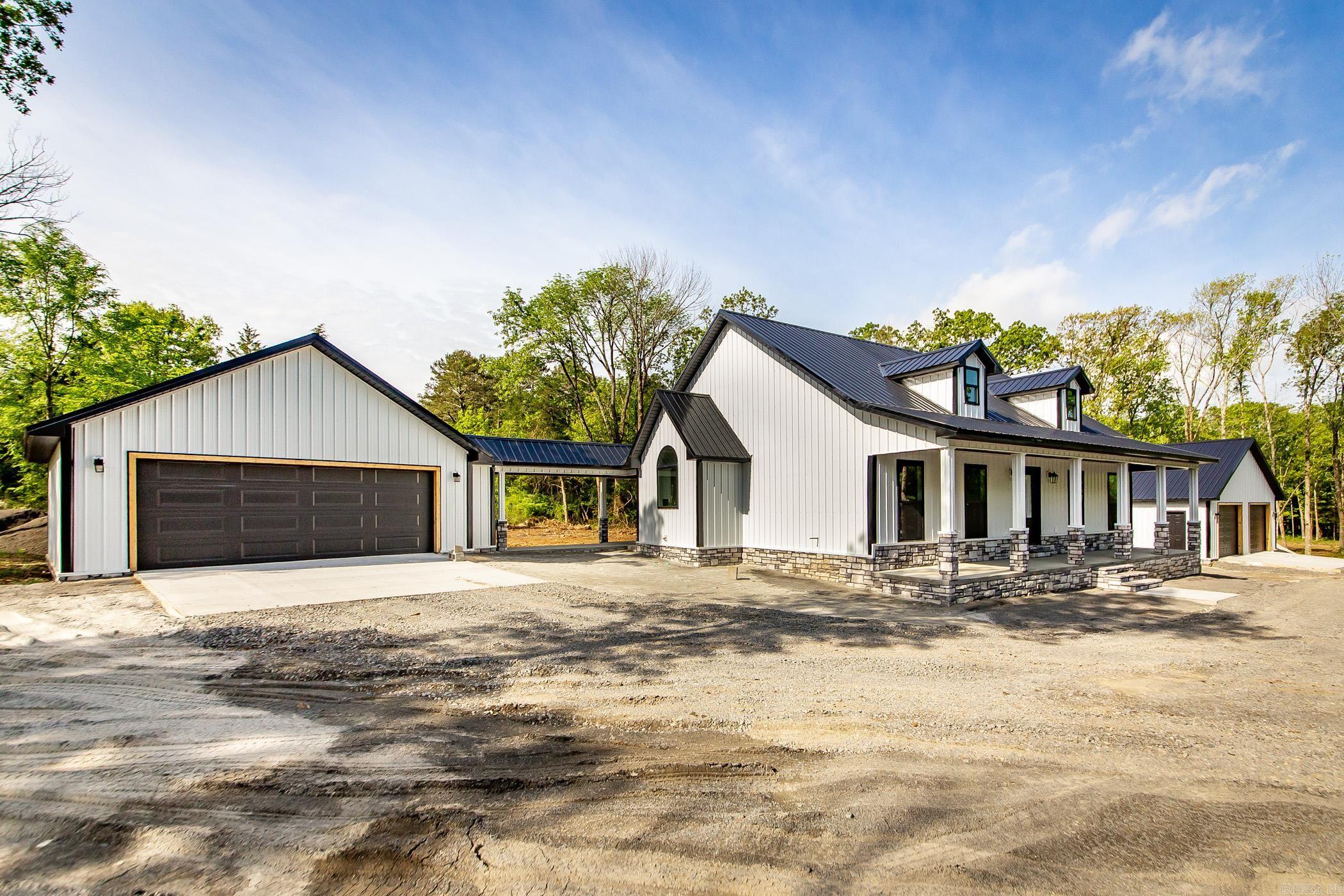 125 Red Fox Greers Ferry, AR 72067