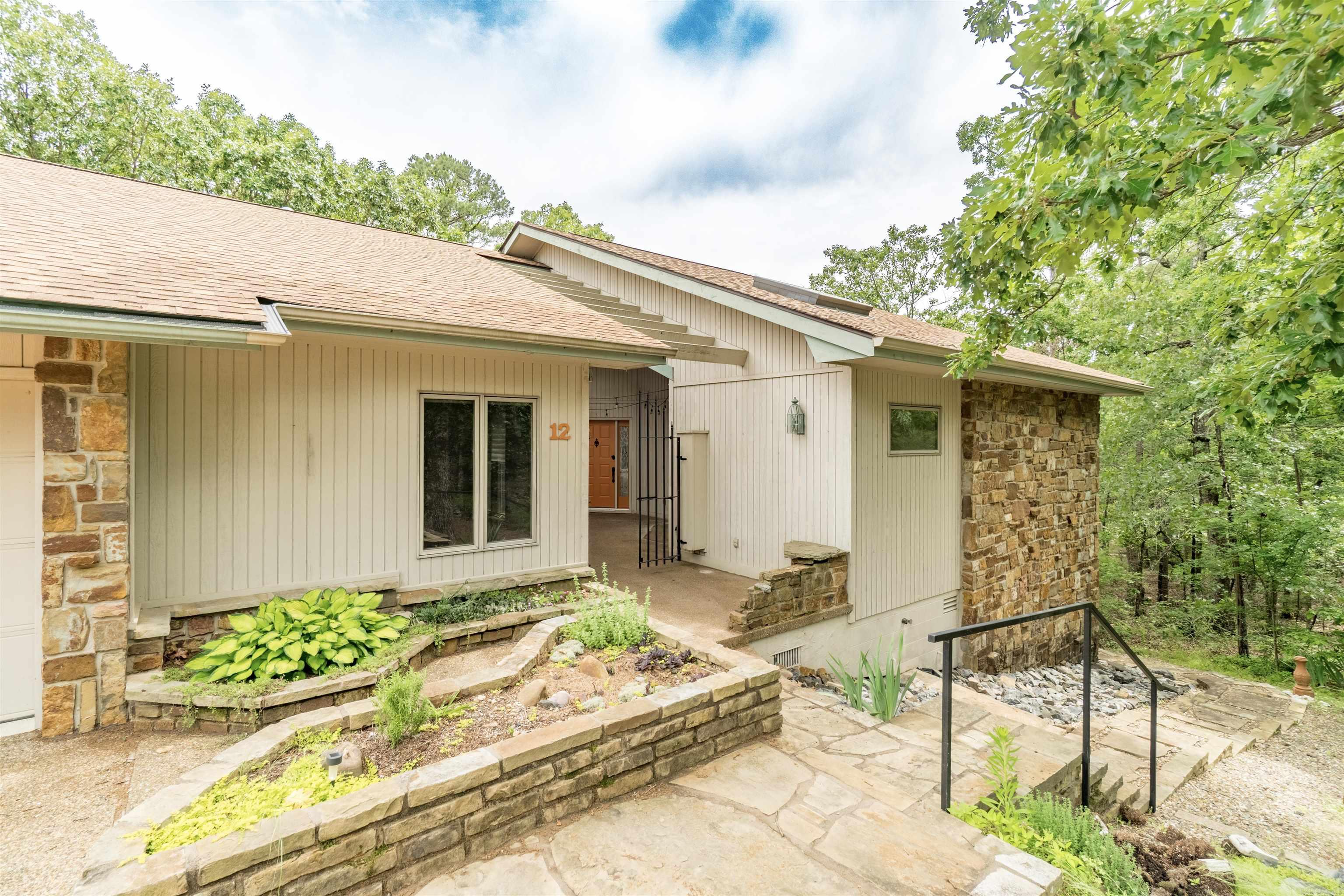 12  Zaragoza  Hot Springs Village, AR