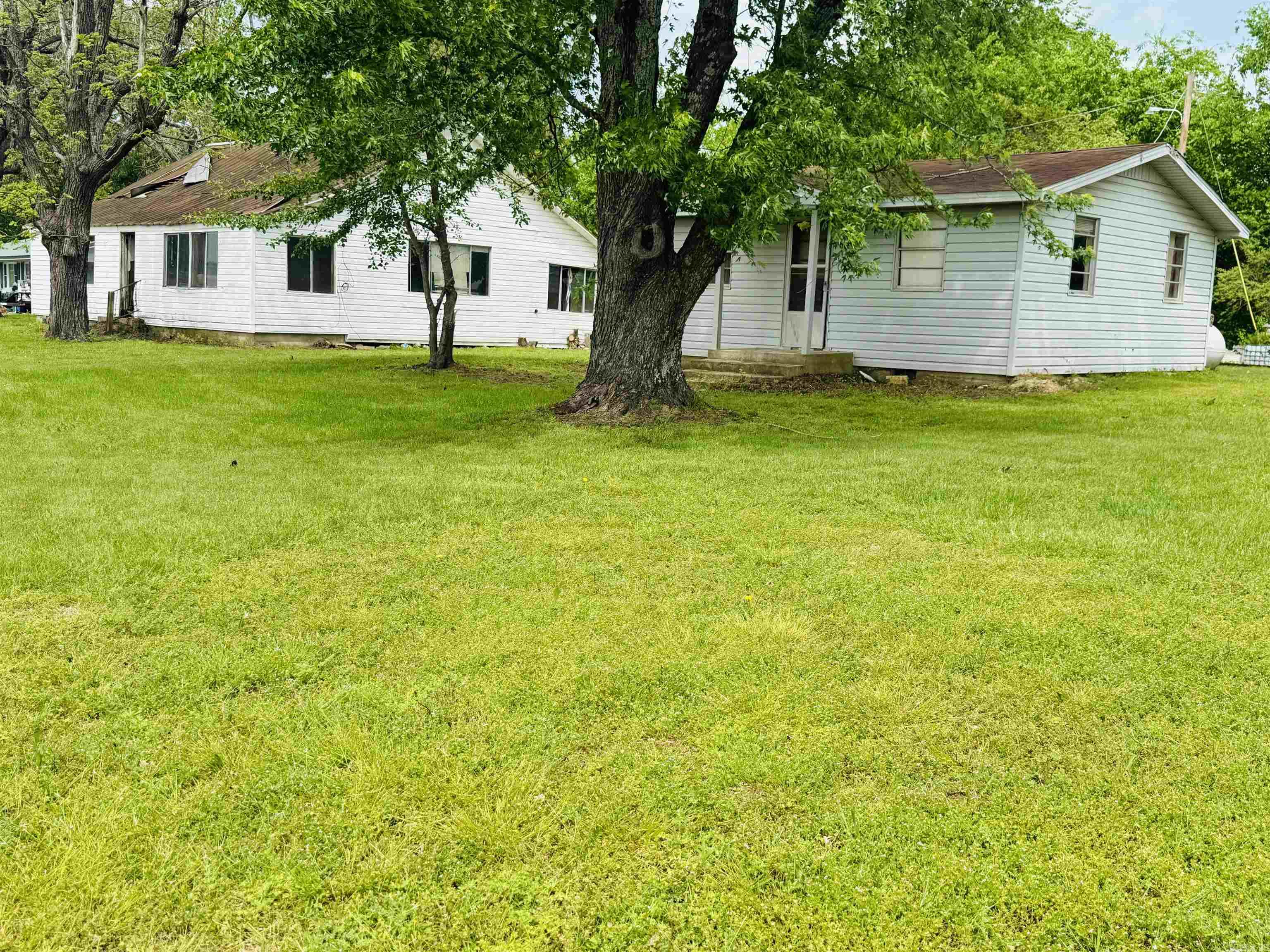 26 E Earl  Oxford, AR