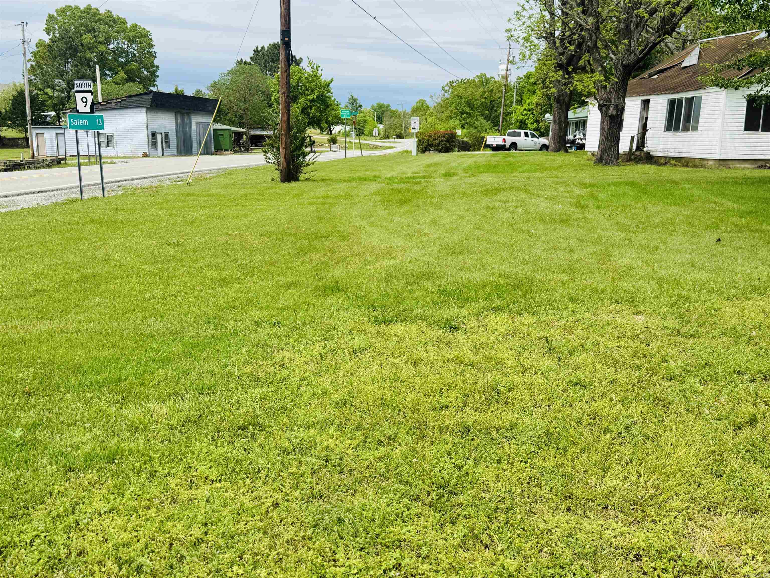 26 E Earl  Oxford, AR