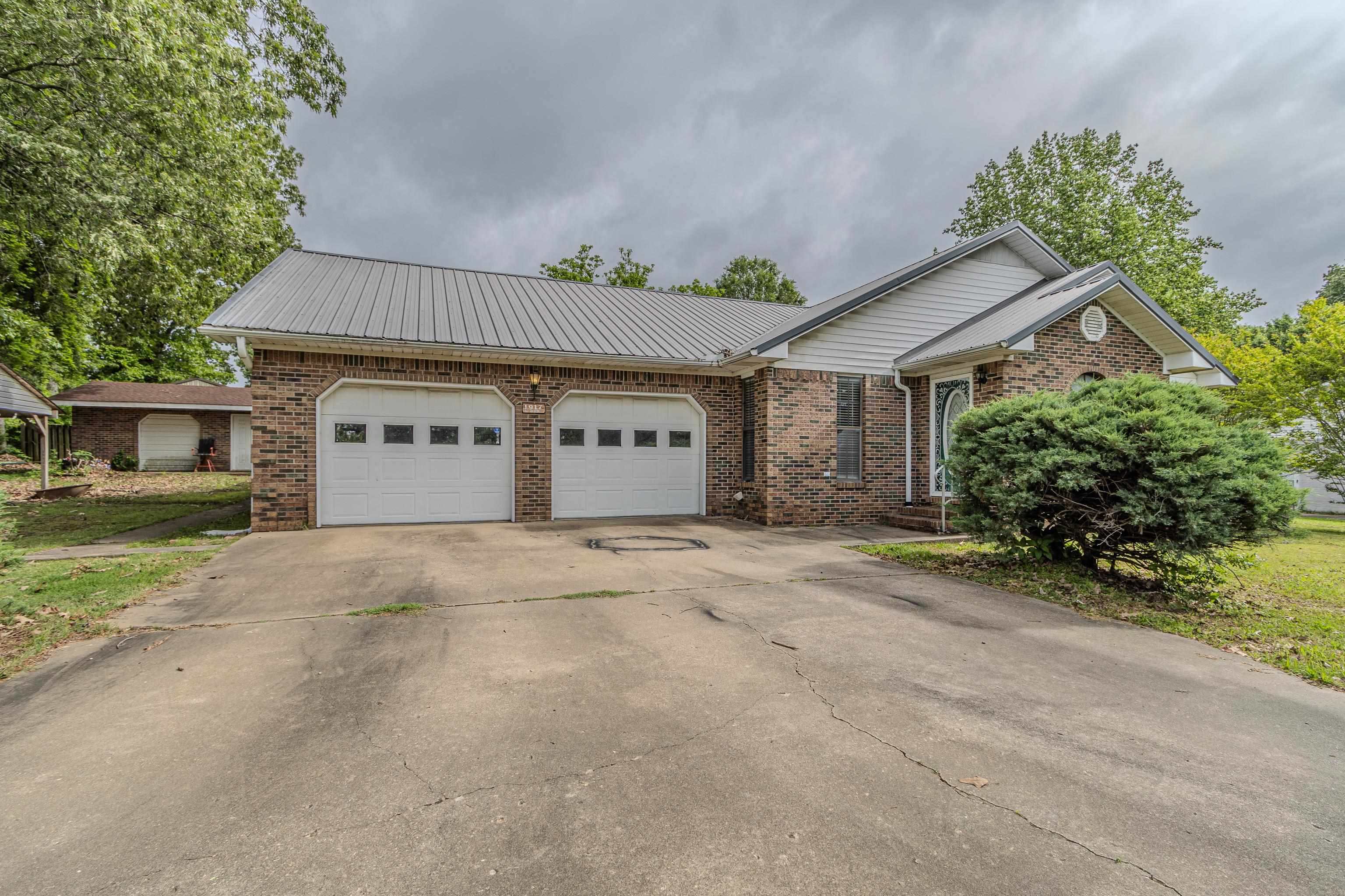 1917  Country Club Road  Paragould, AR