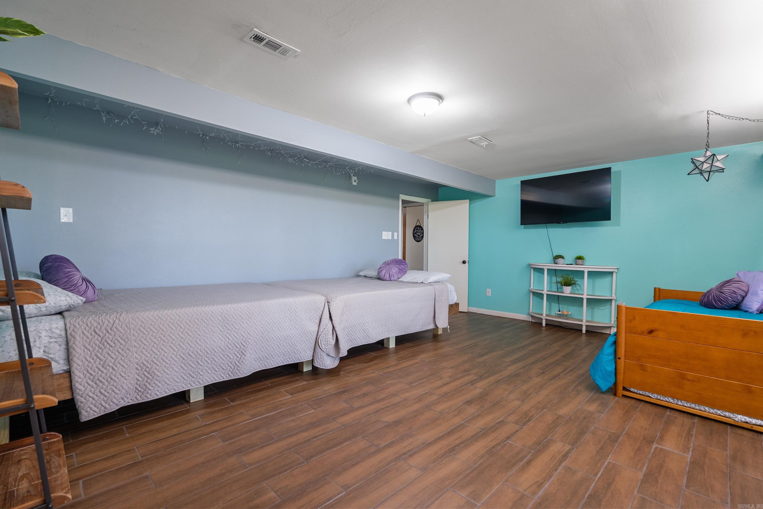 112  Honolulu  Hot Springs, AR