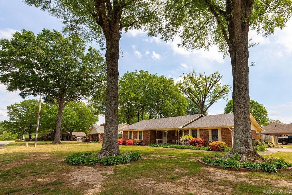 20  Hallous  Conway, AR