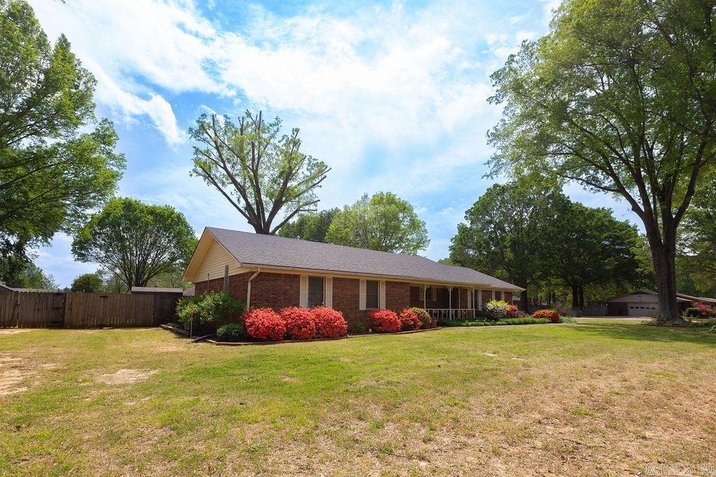 20  Hallous  Conway, AR