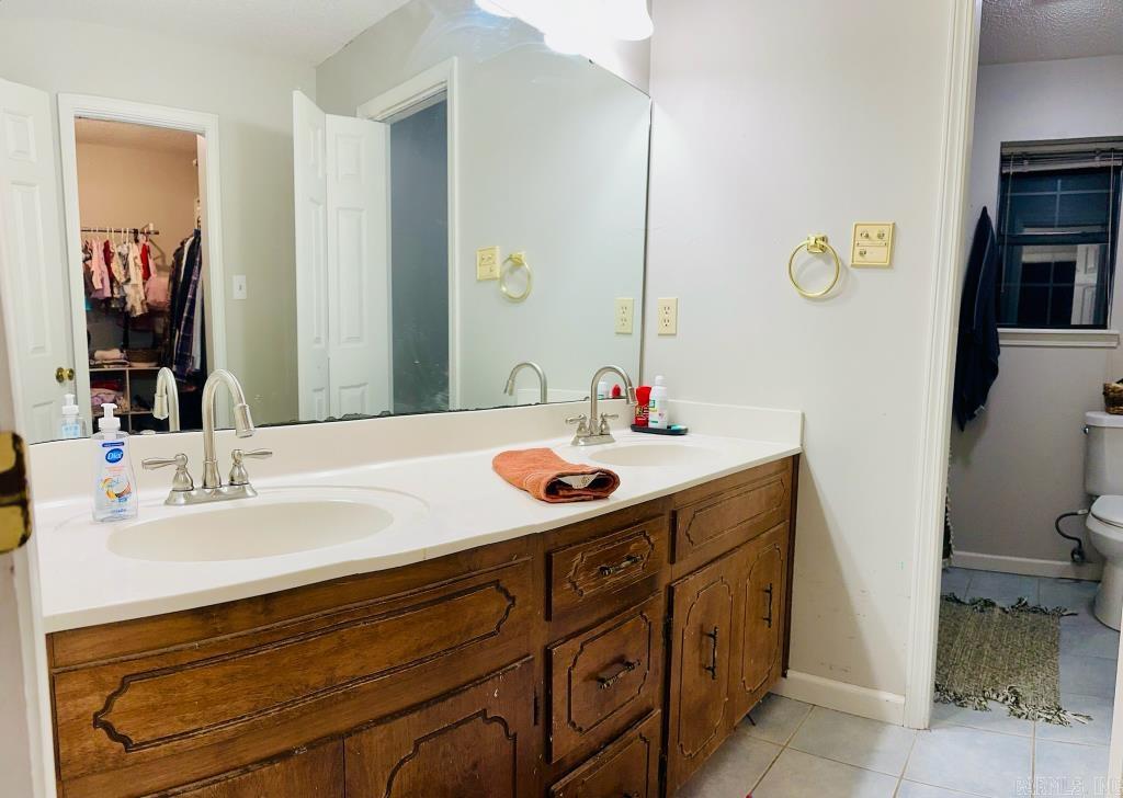 885  Mount Carmel  Cabot, AR