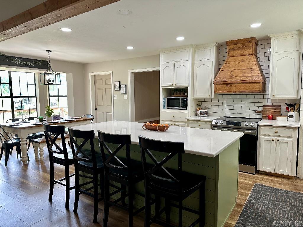 885  Mount Carmel  Cabot, AR