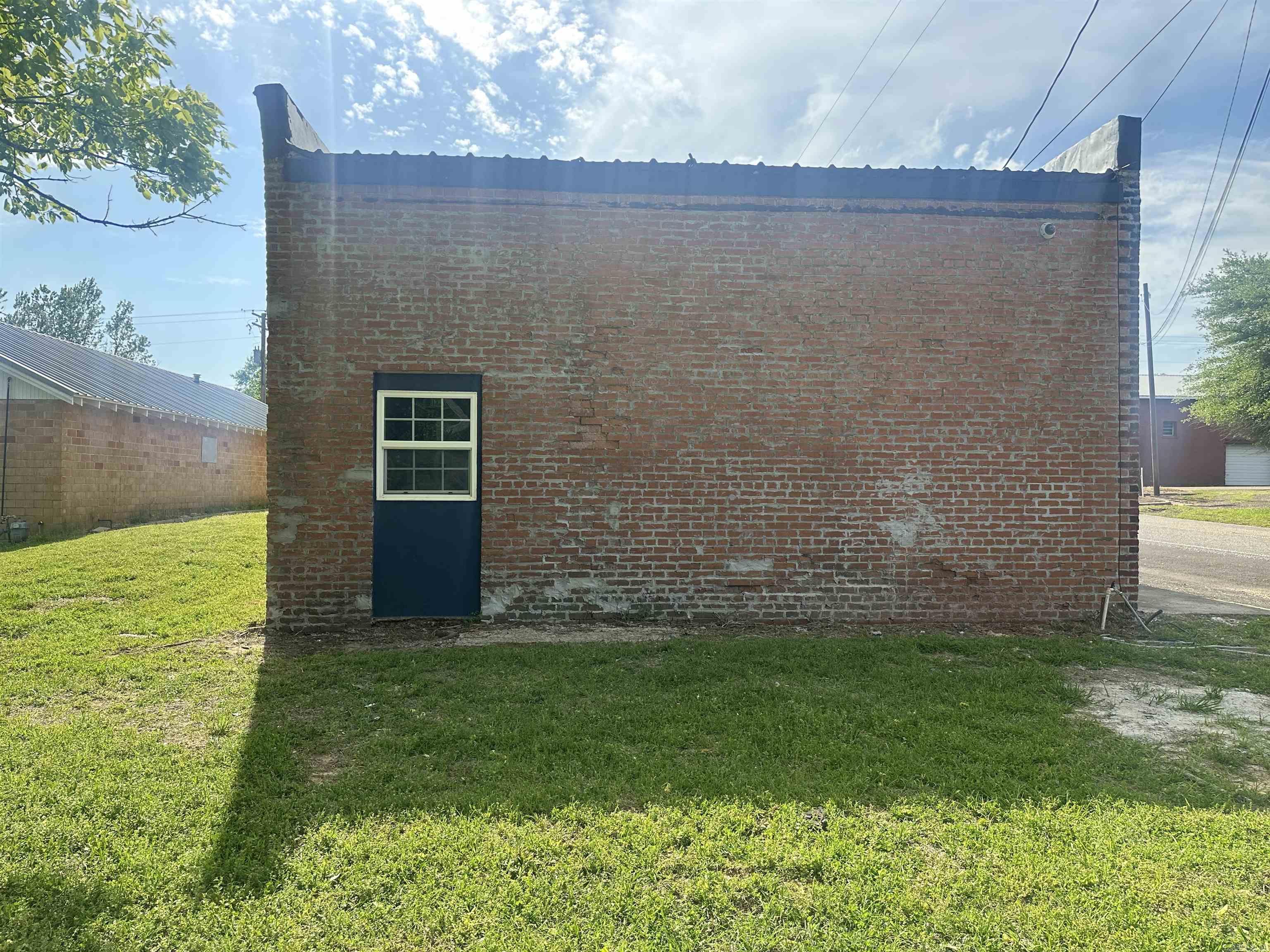 100  Central Avenue  Marietta, TX