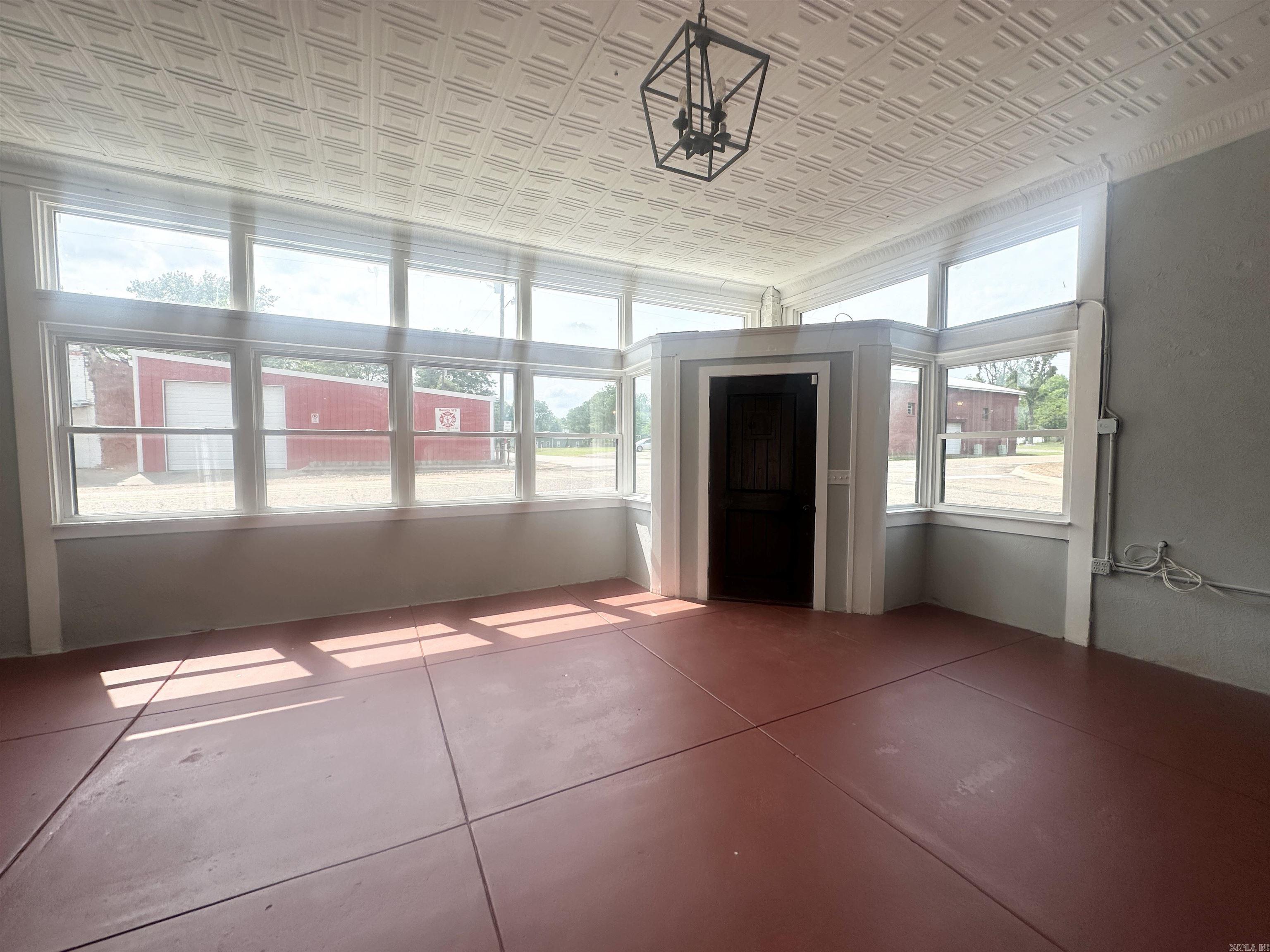 100  Central Avenue  Marietta, TX