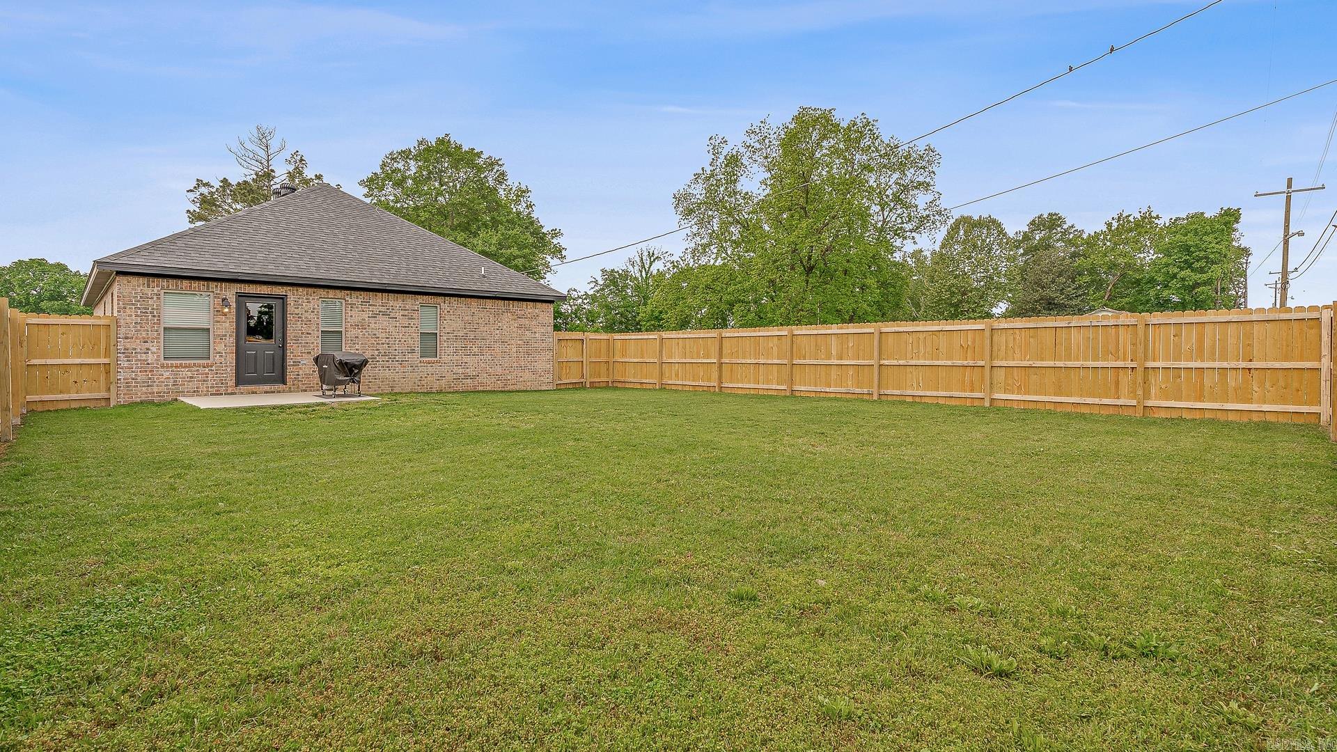 538  Maple  Trumann, AR