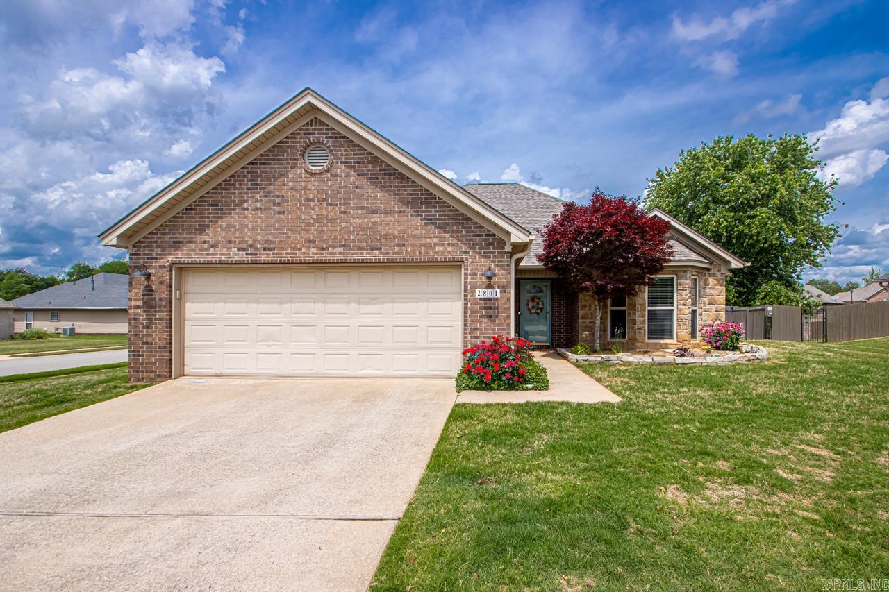2801 Silverton Benton, AR 72019