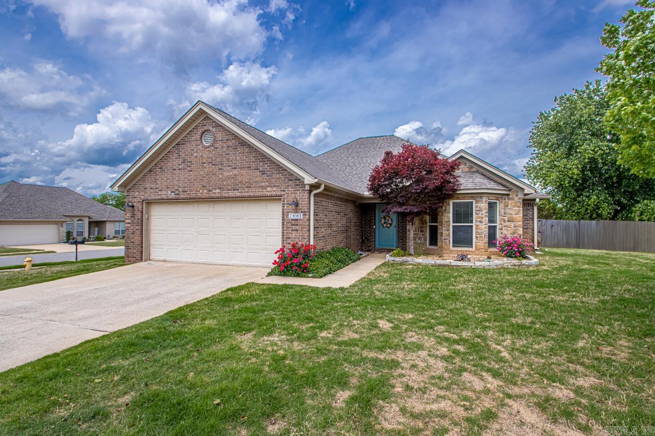 2801 Silverton Benton, AR 72019