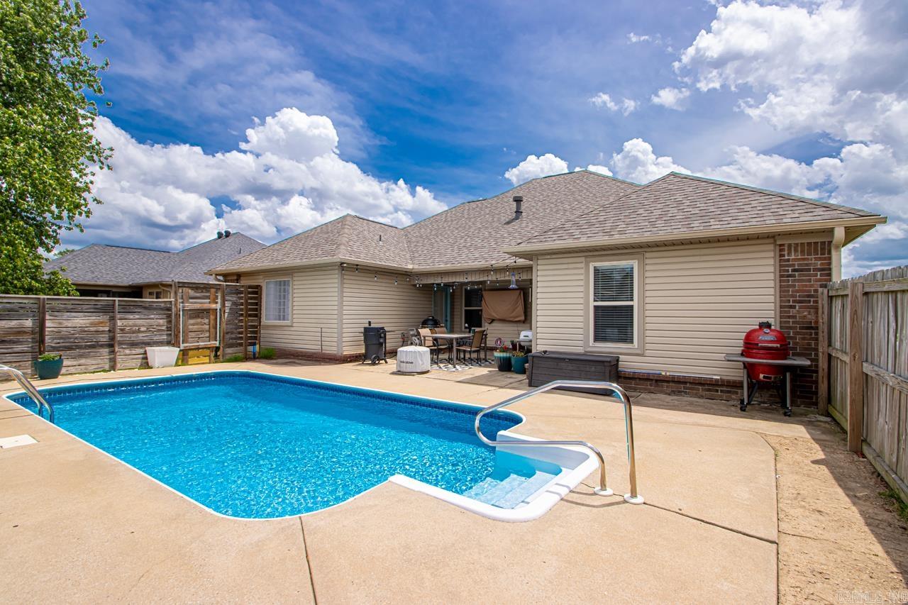 2801 Silverton Benton, AR 72019