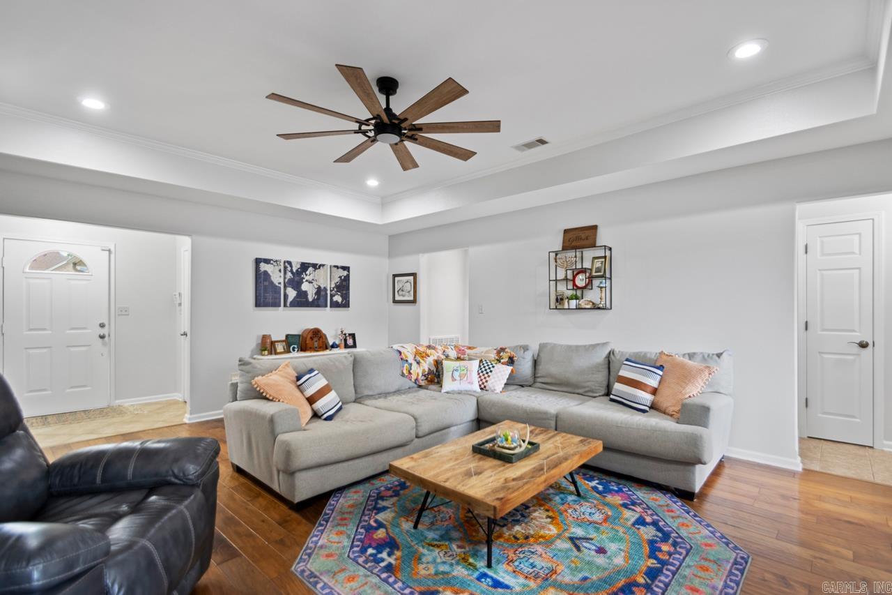 2801 Silverton Benton, AR 72019