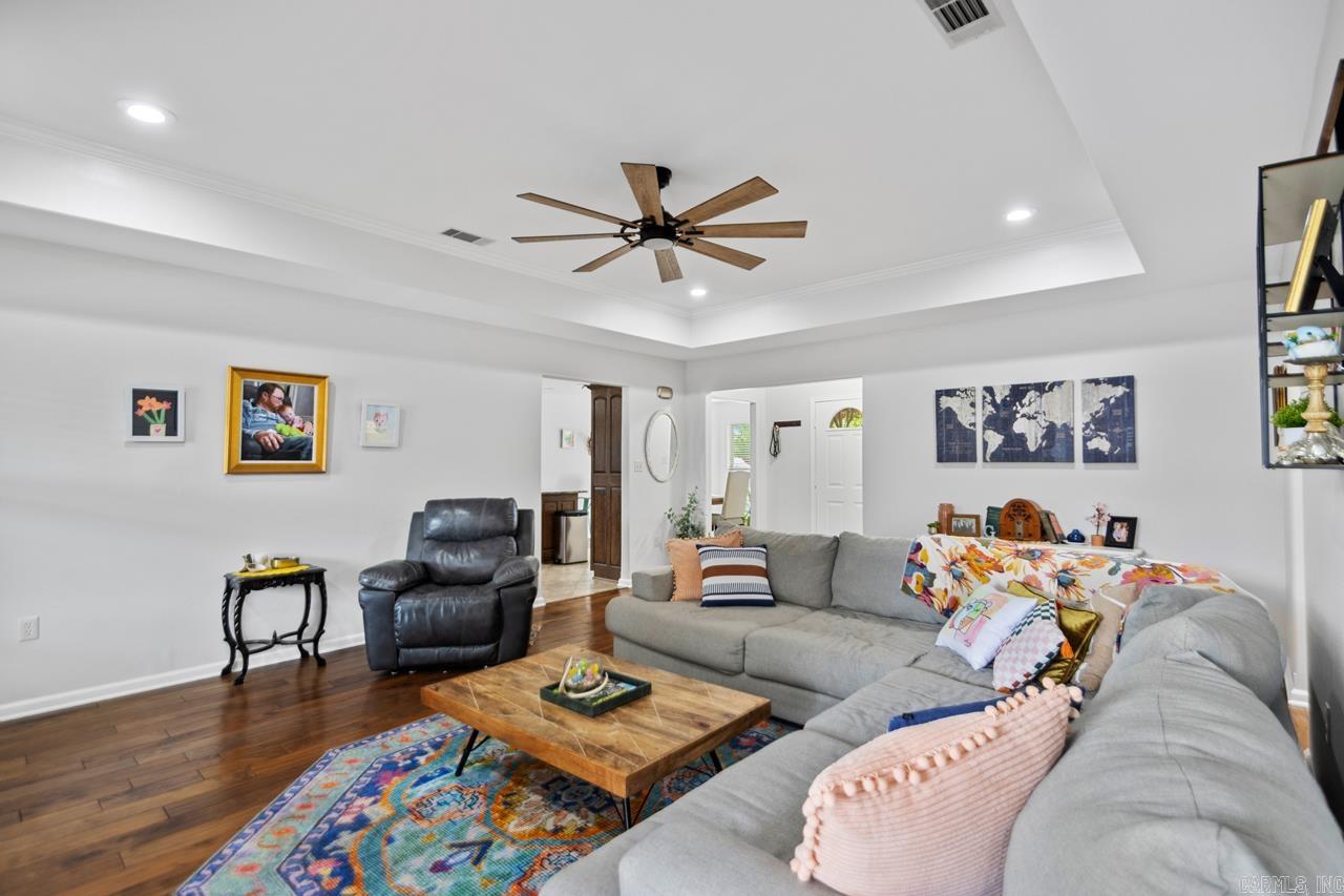 2801 Silverton Benton, AR 72019