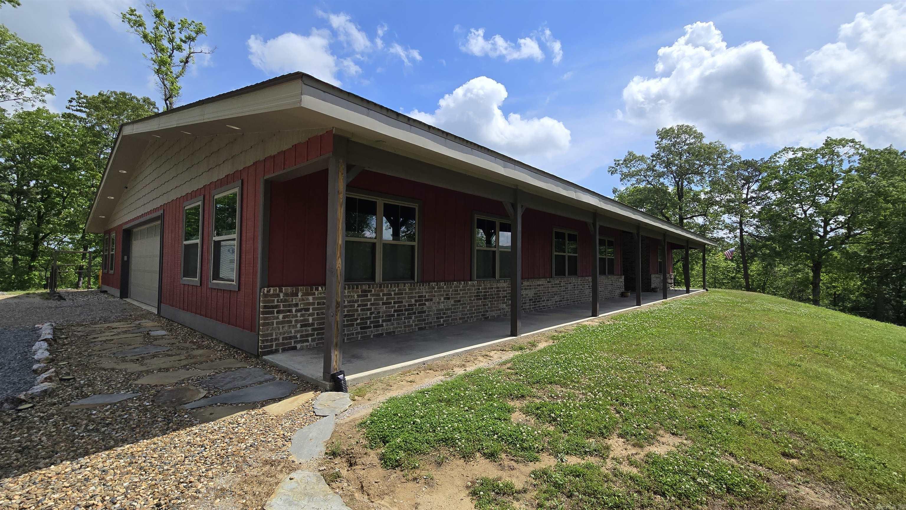130  Rockdale place  Hot Springs National Park, AR
