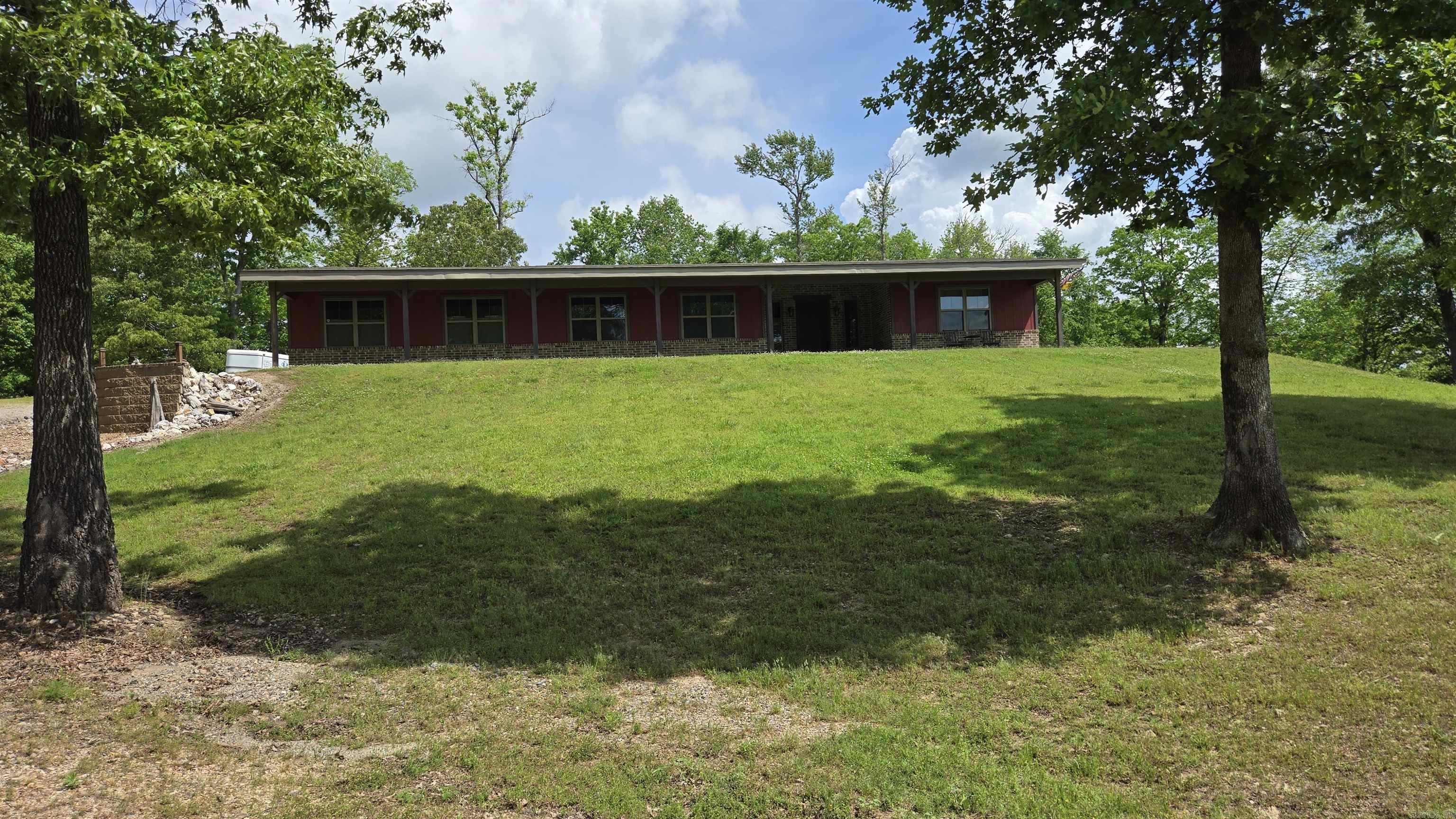 130  Rockdale place  Hot Springs National Park, AR