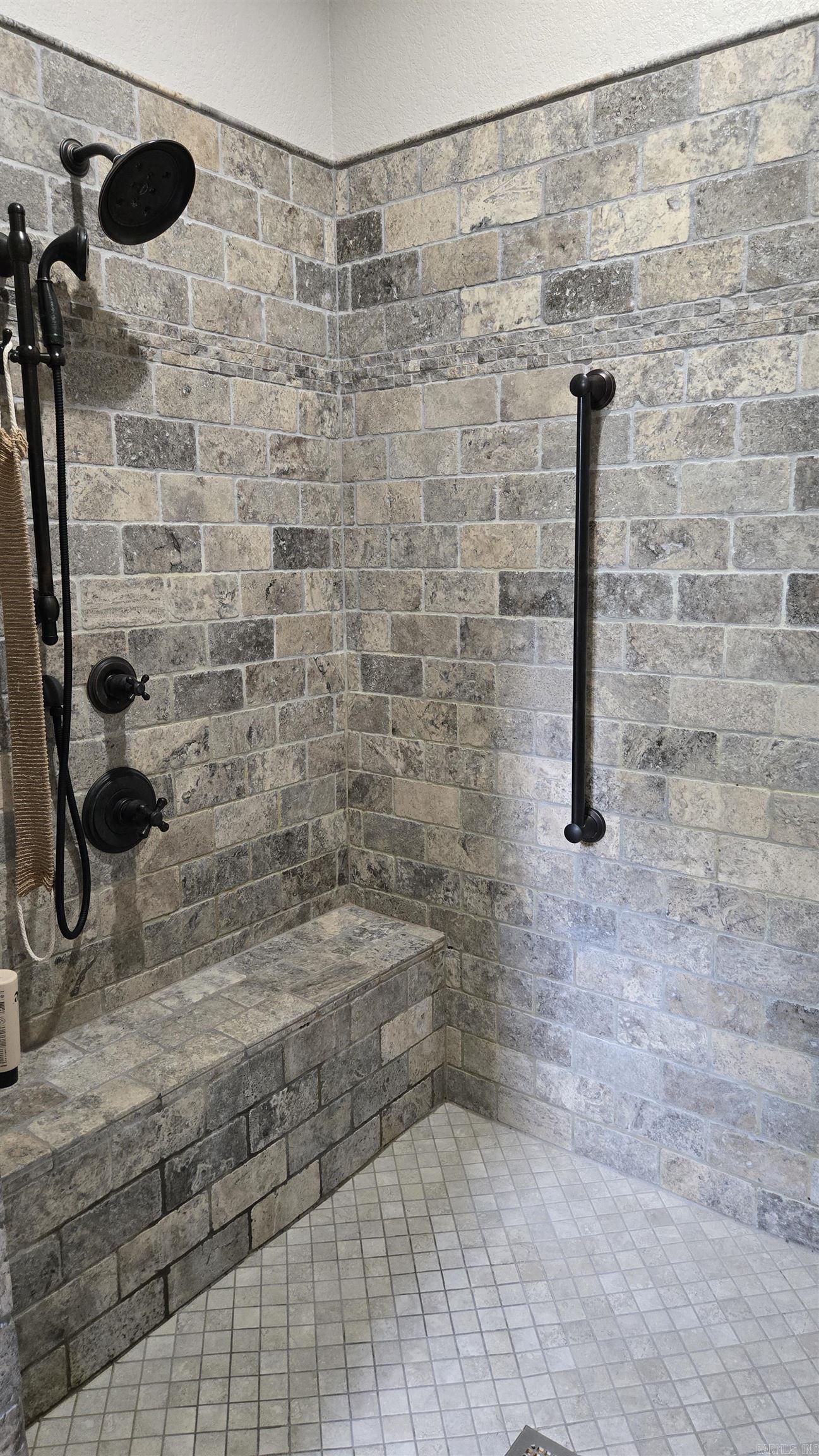 130  Rockdale place  Hot Springs National Park, AR