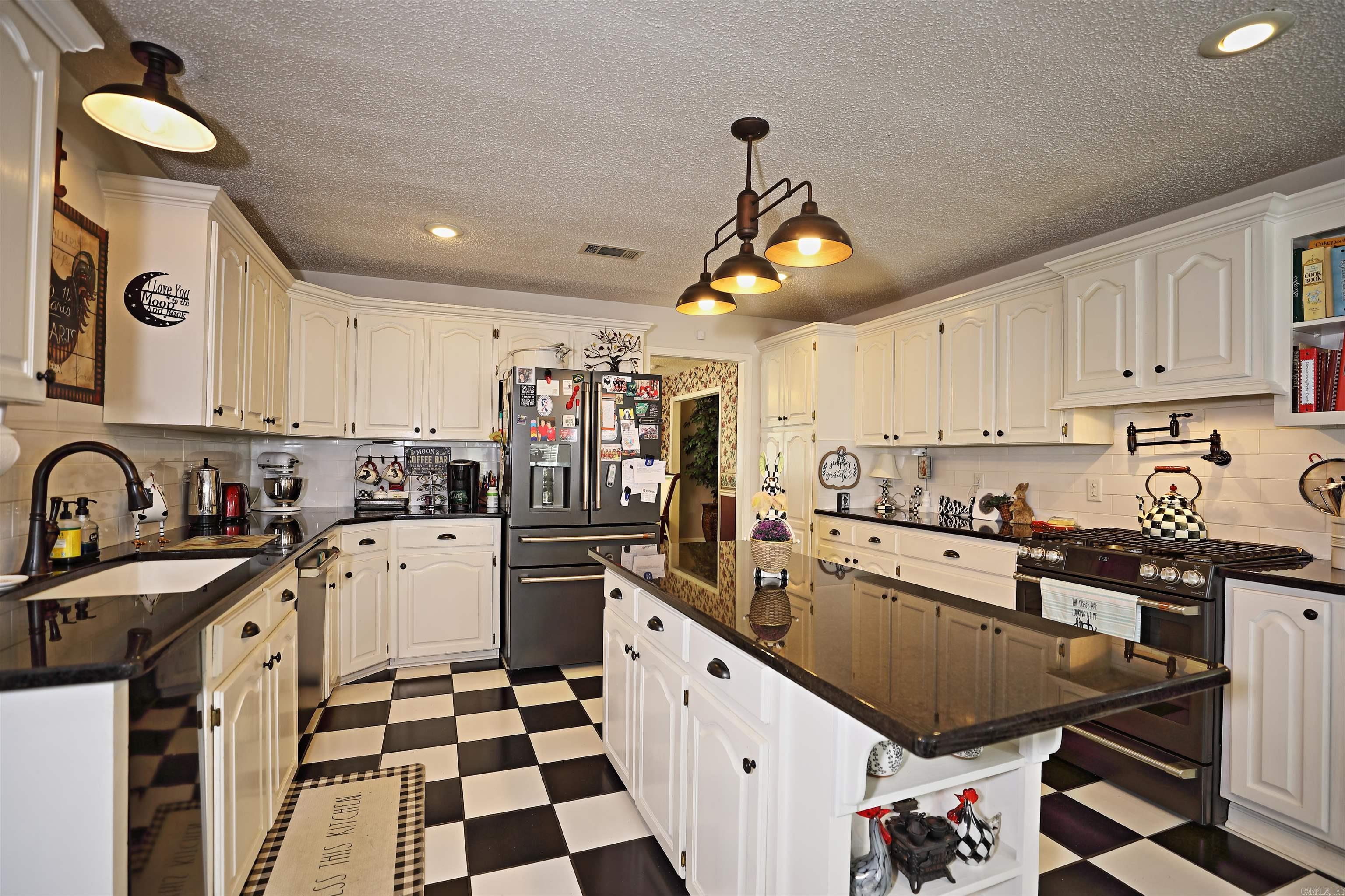 6311  Country Lane  Pine Bluff, AR
