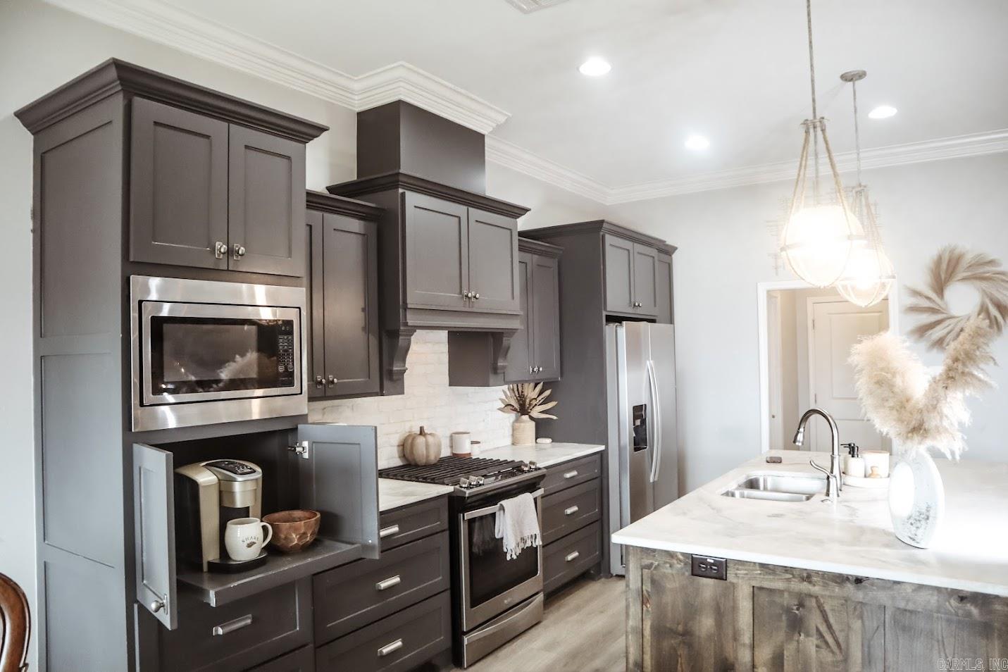 4321  Sloan  Alexander, AR