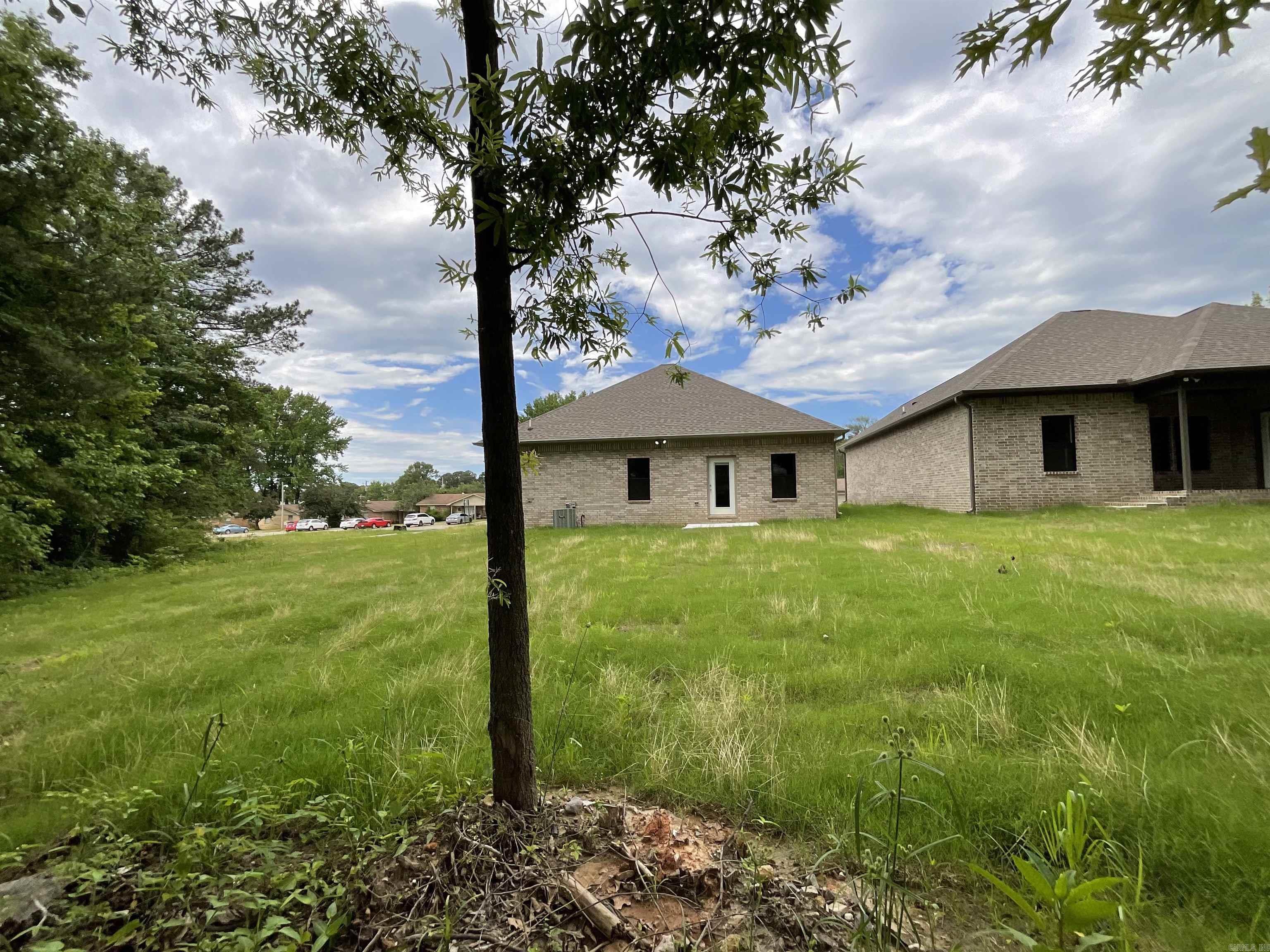 925 N Jeff Davis  Jacksonville, AR