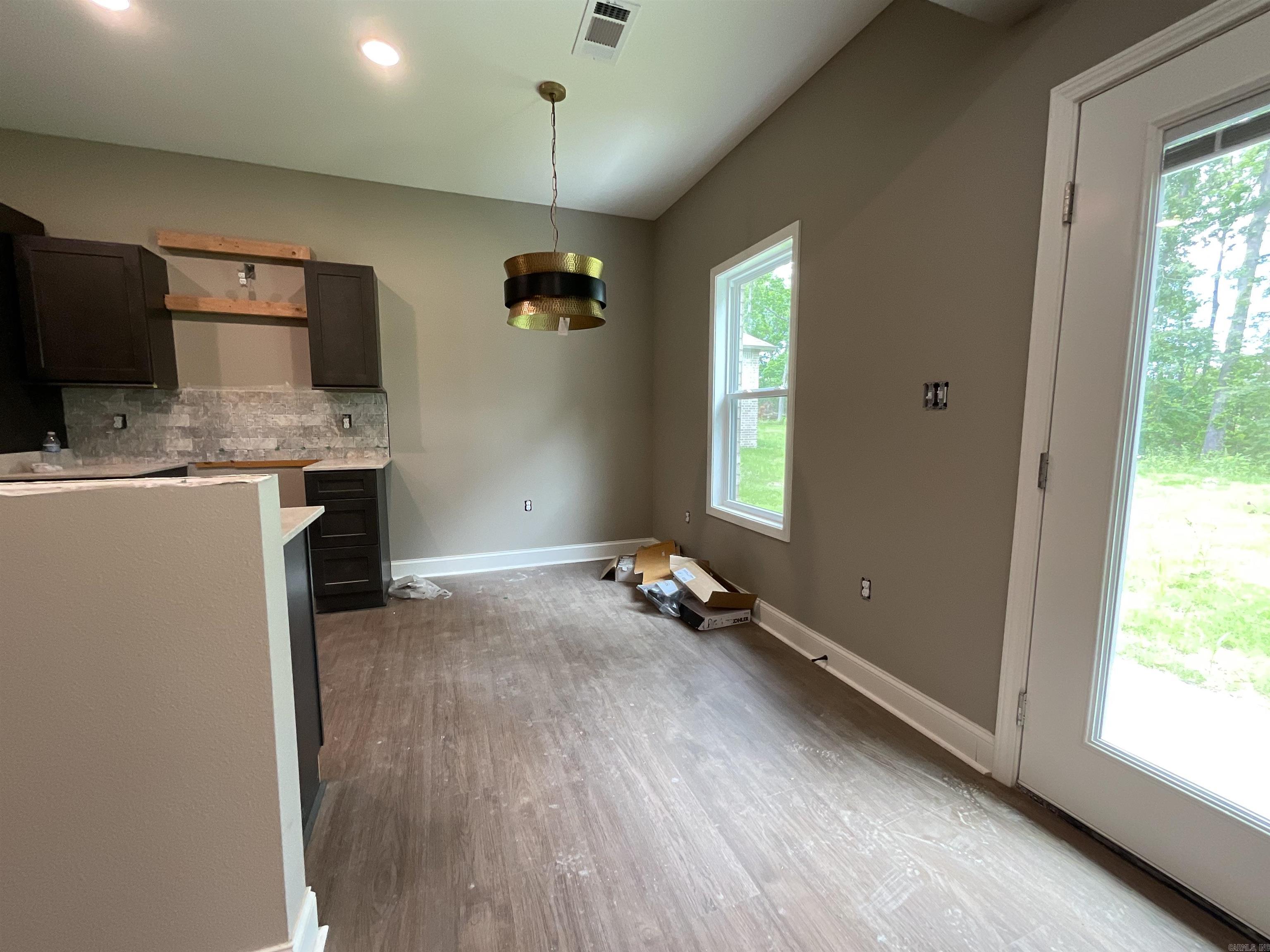 925 N Jeff Davis  Jacksonville, AR