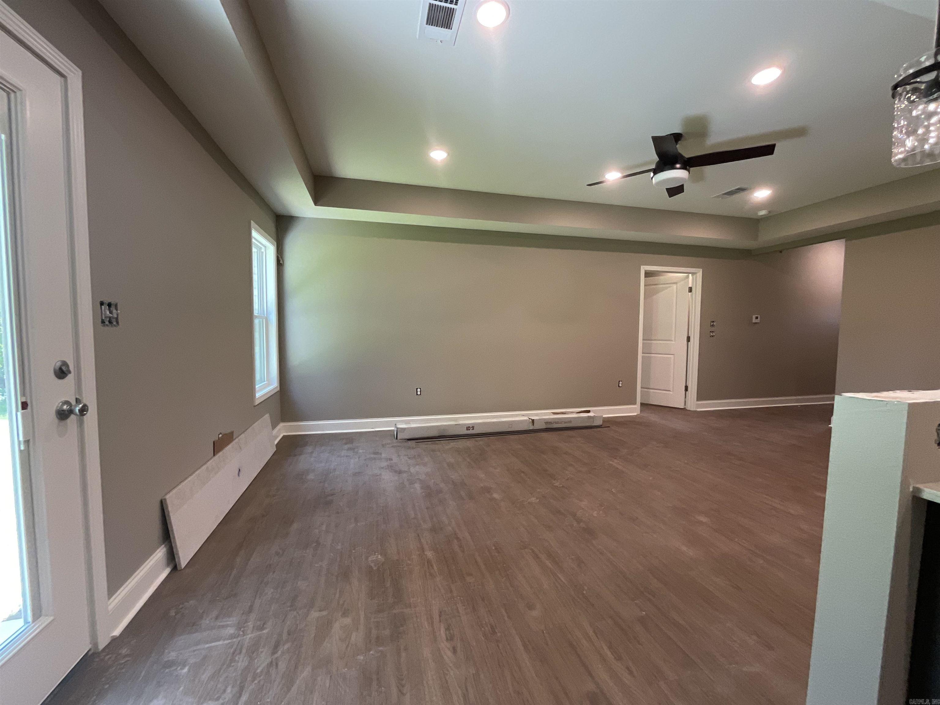 925 N Jeff Davis  Jacksonville, AR