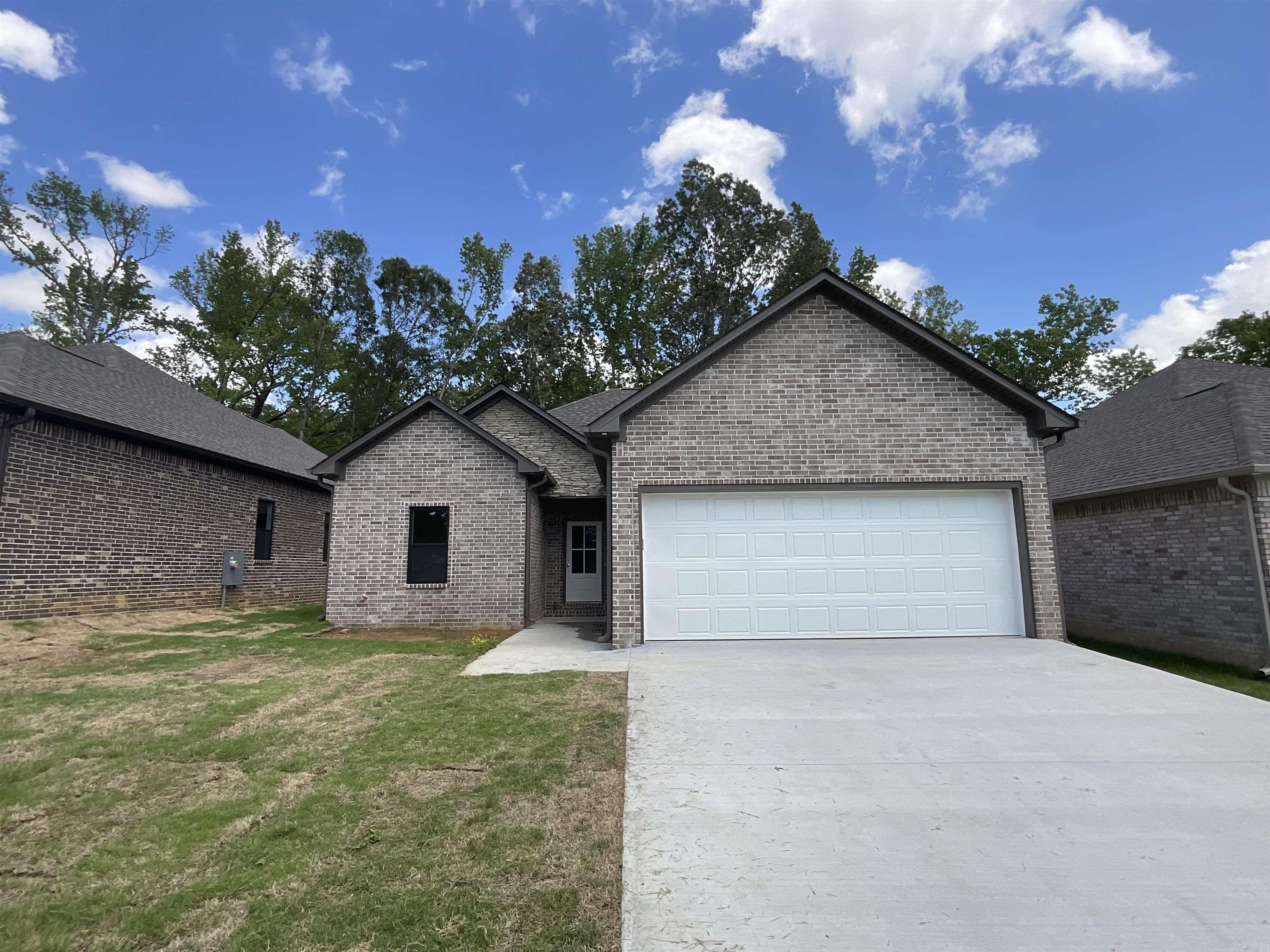929 N Jeff Davis Avenue Jacksonville, AR 72076-0000
