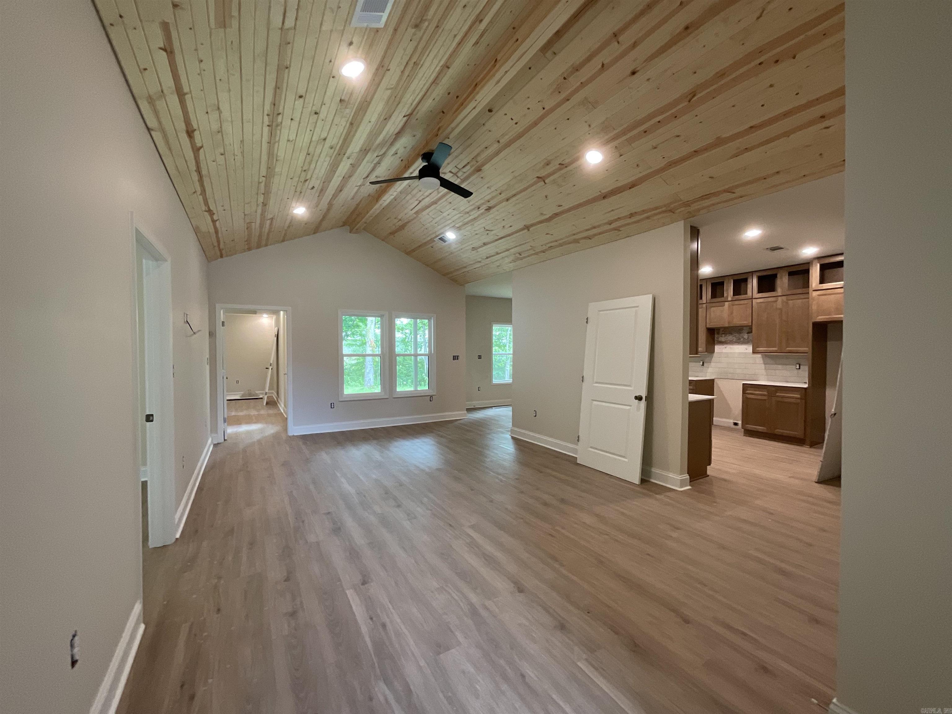 929 N Jeff Davis  Jacksonville, AR