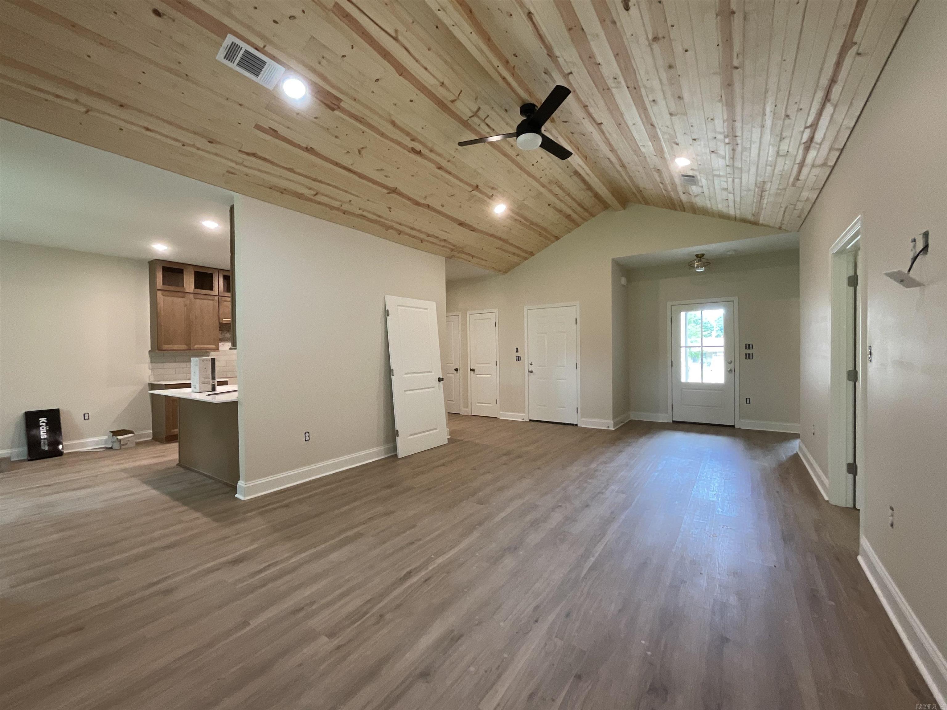 929 N Jeff Davis  Jacksonville, AR