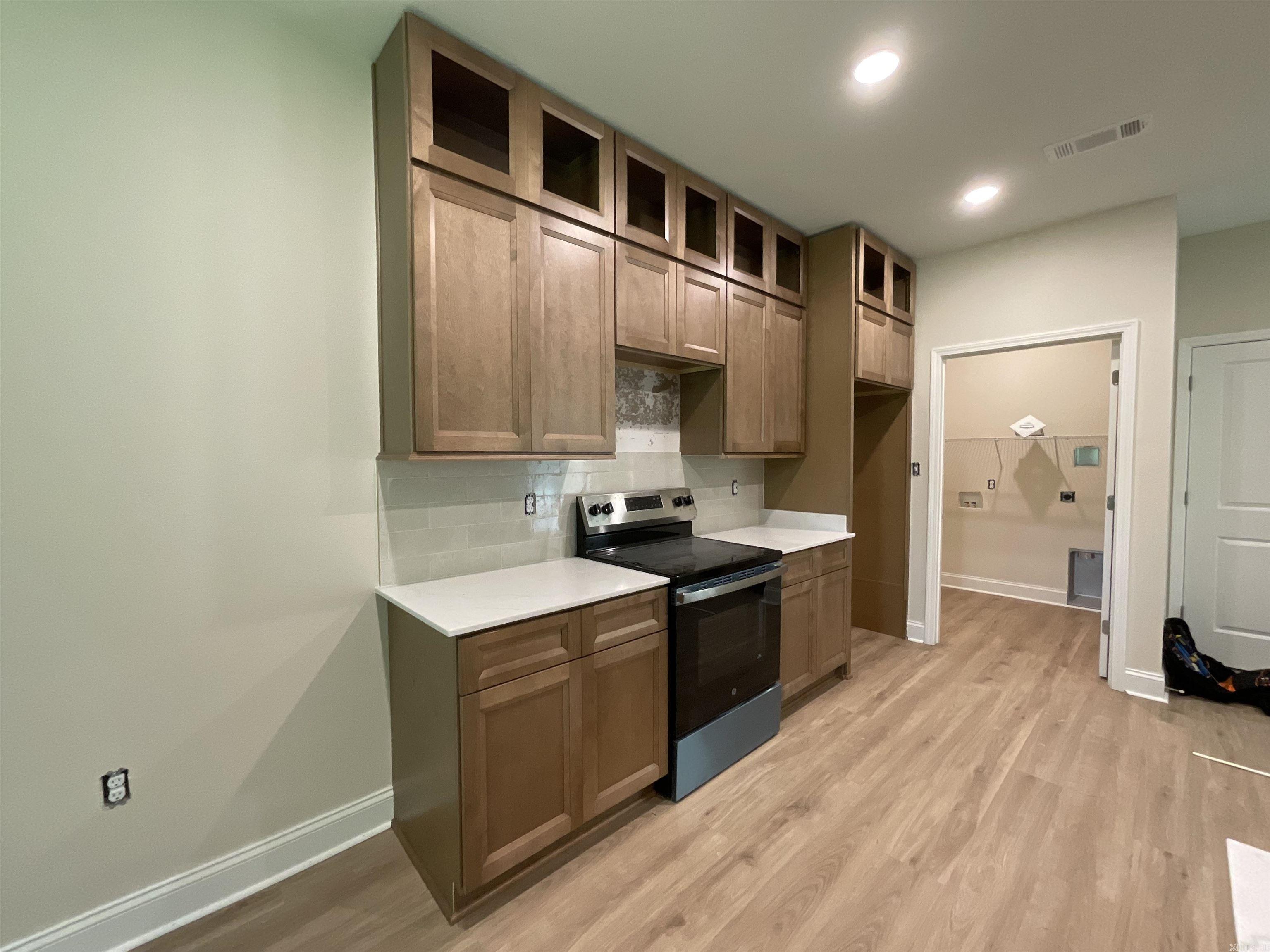 929 N Jeff Davis Avenue Jacksonville, AR 72076-0000