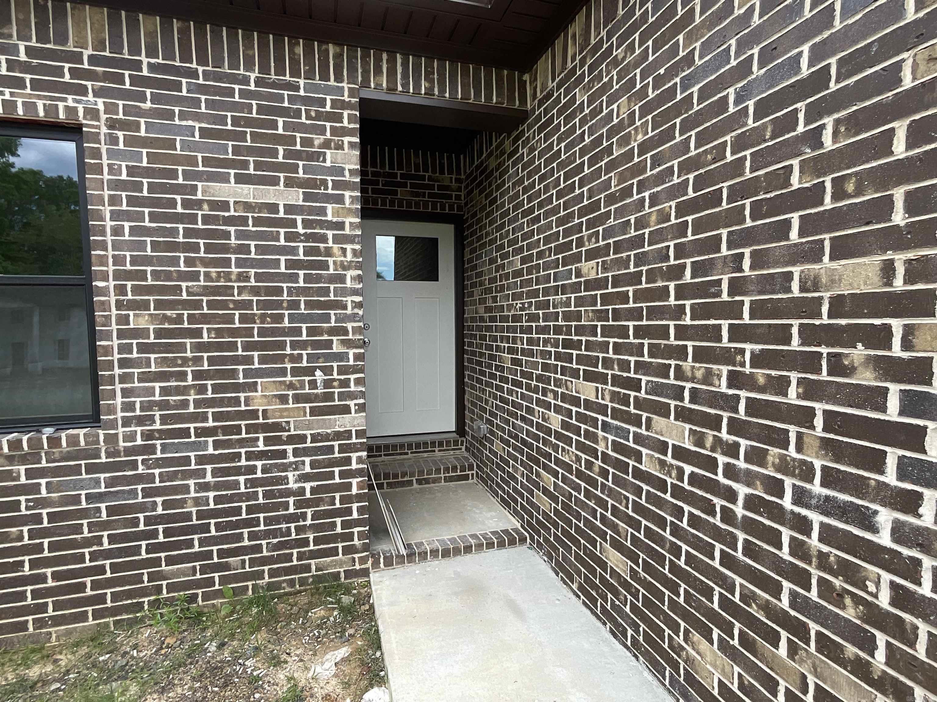 933 N Jeff Davis  Jacksonville, AR