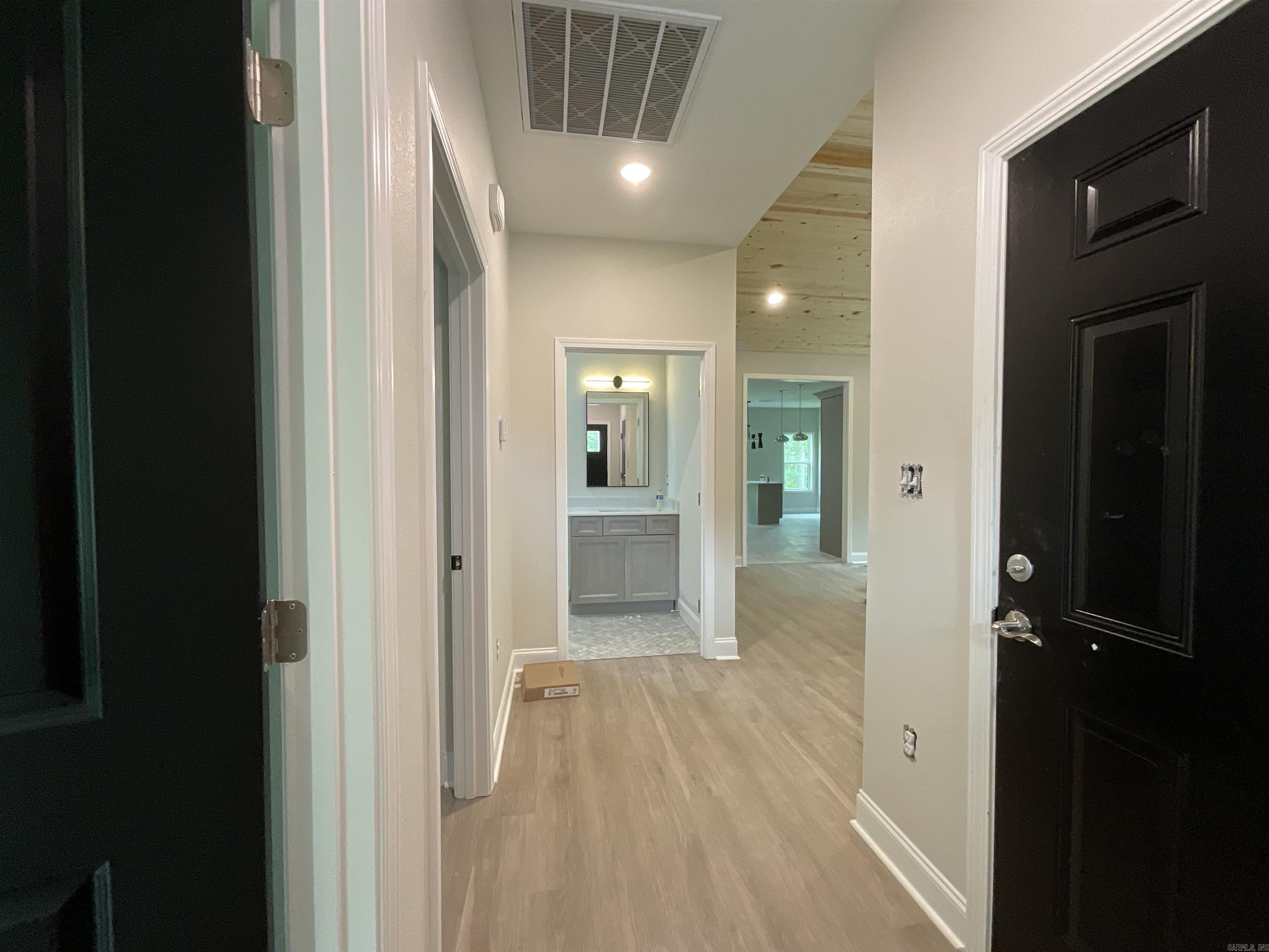 933 N Jeff Davis  Jacksonville, AR