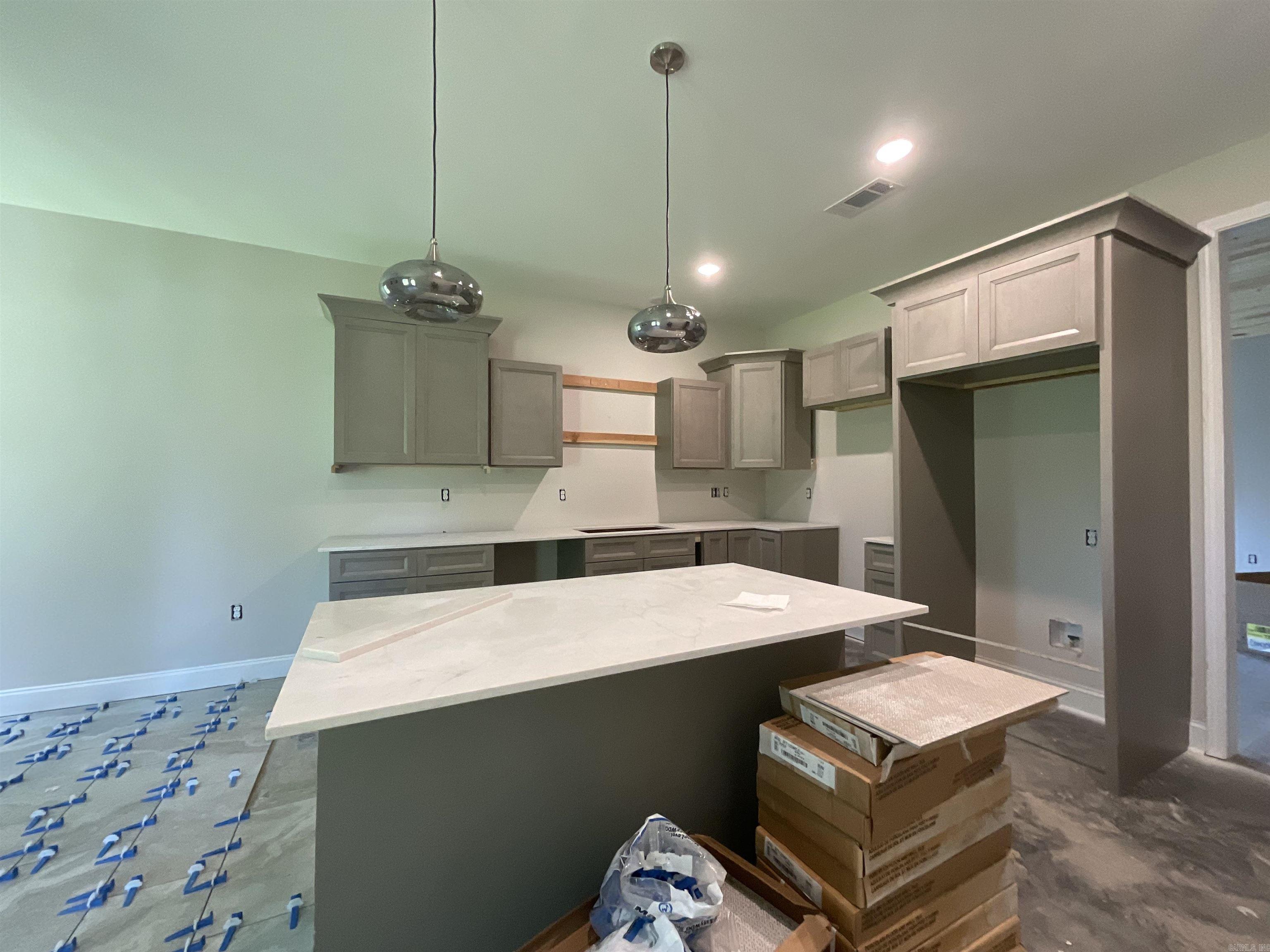 933 N Jeff Davis  Jacksonville, AR