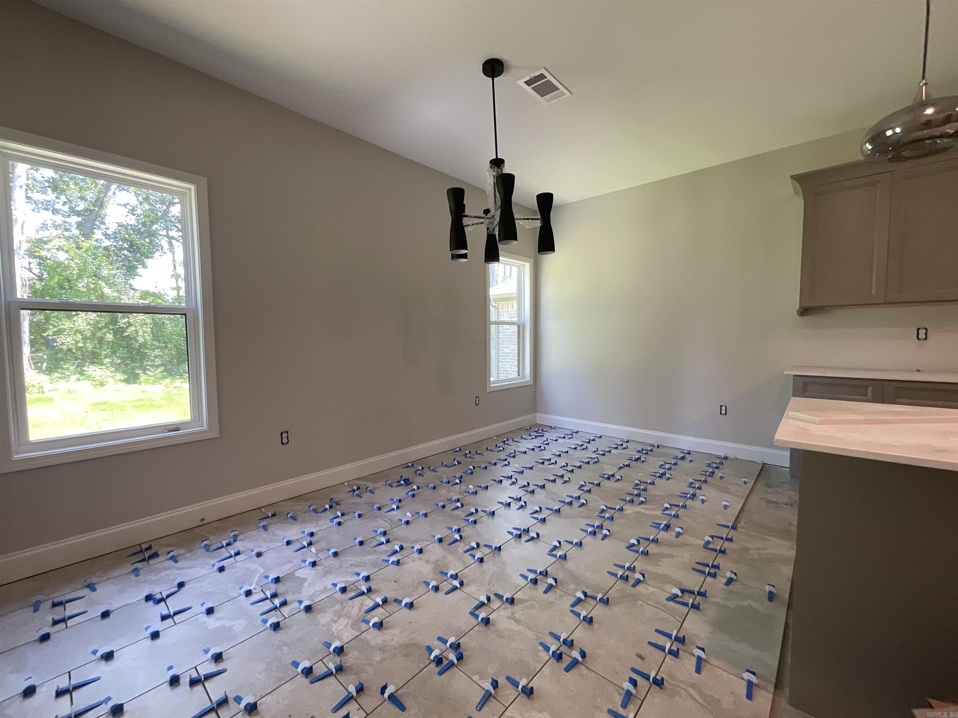 933 N Jeff Davis  Jacksonville, AR