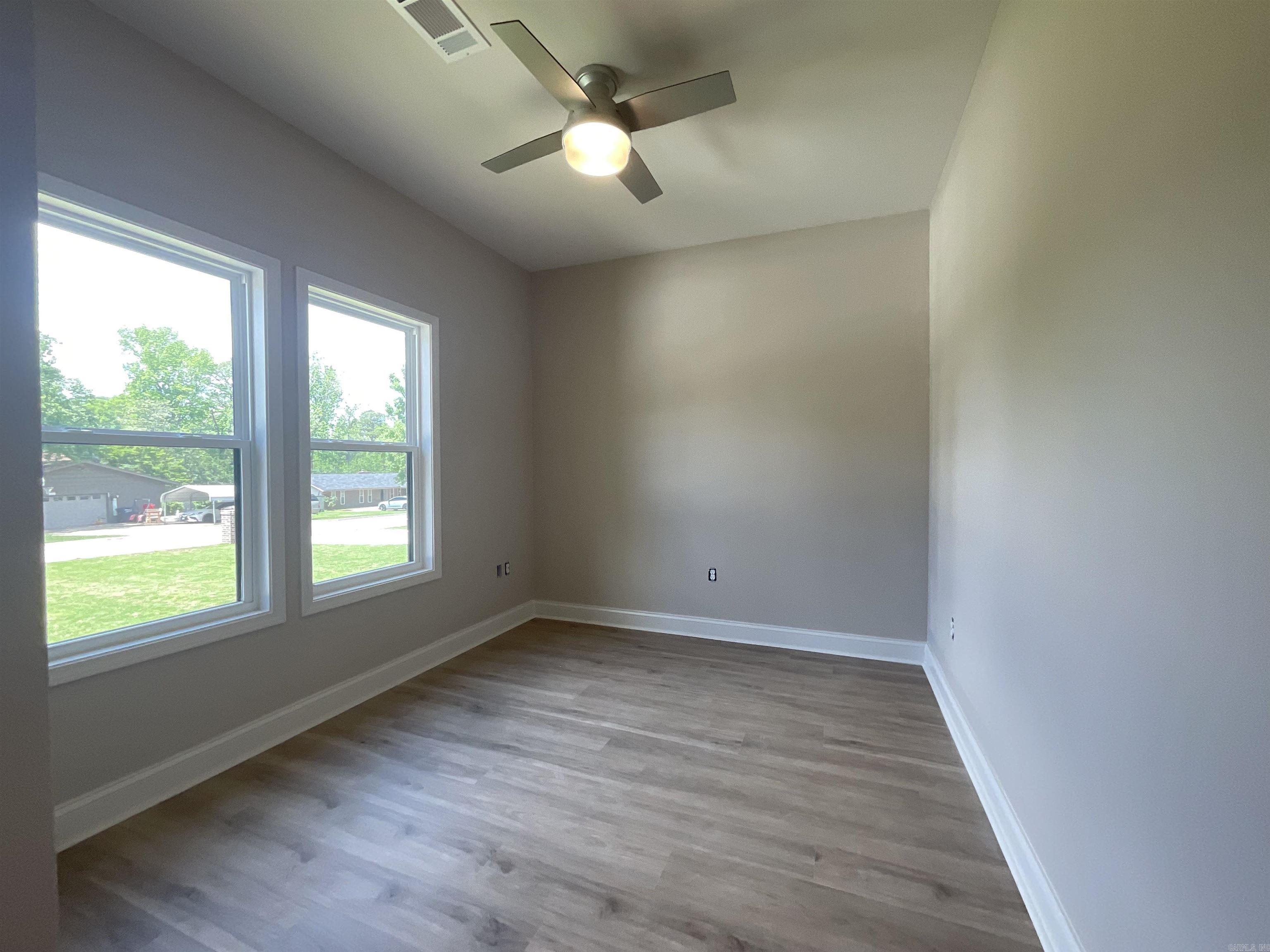 1019 N Jeff Davis  Jacksonville, AR