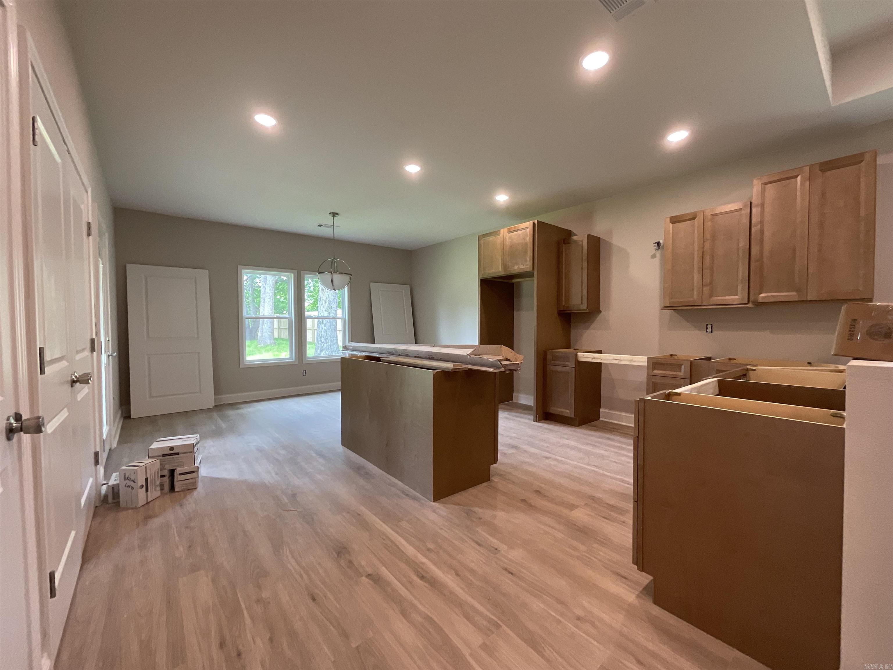 1019 N Jeff Davis  Jacksonville, AR
