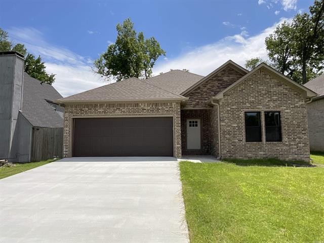 1021 N Jeff Davis  Jacksonville, AR