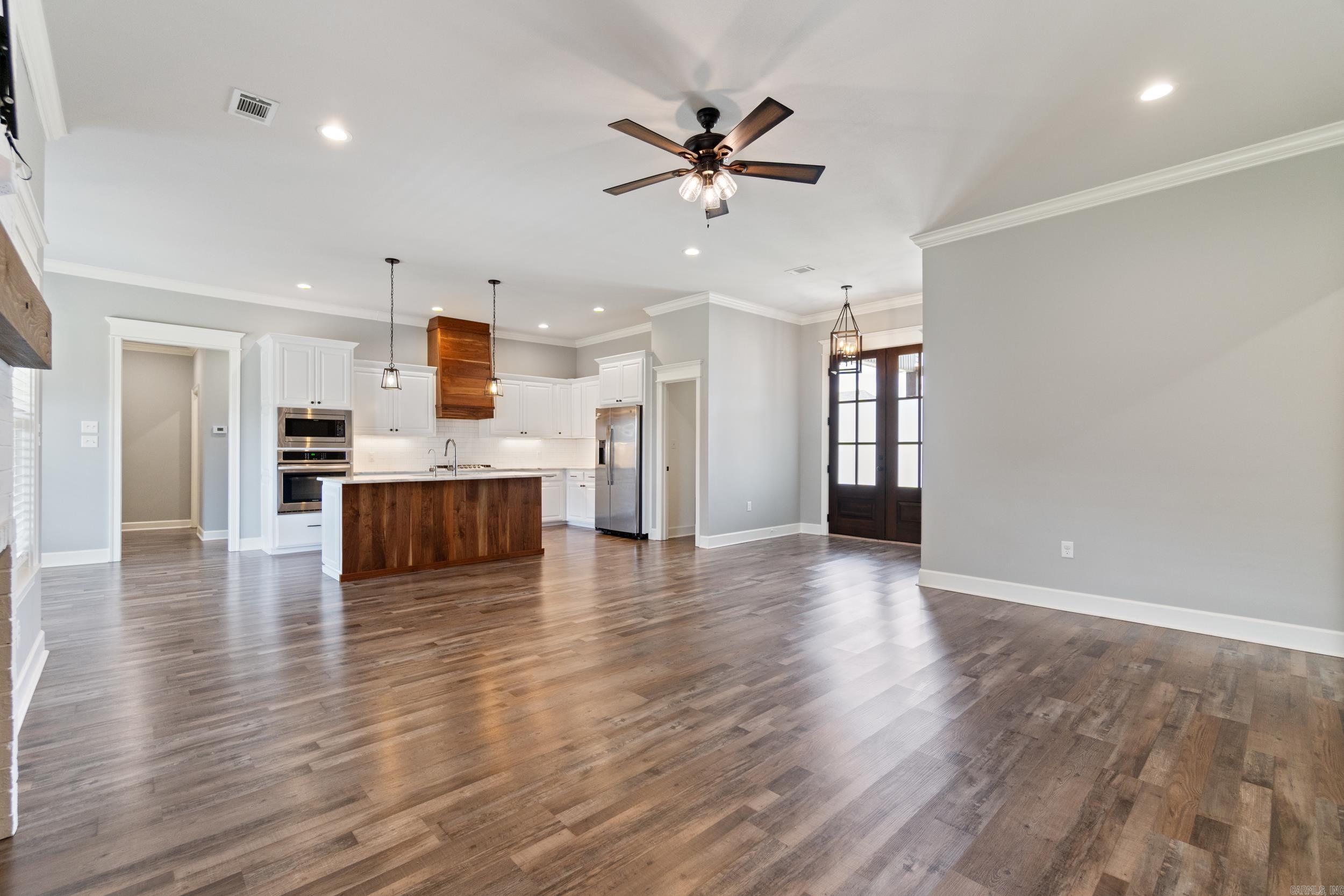 1910  Pecan Creek  Conway, AR