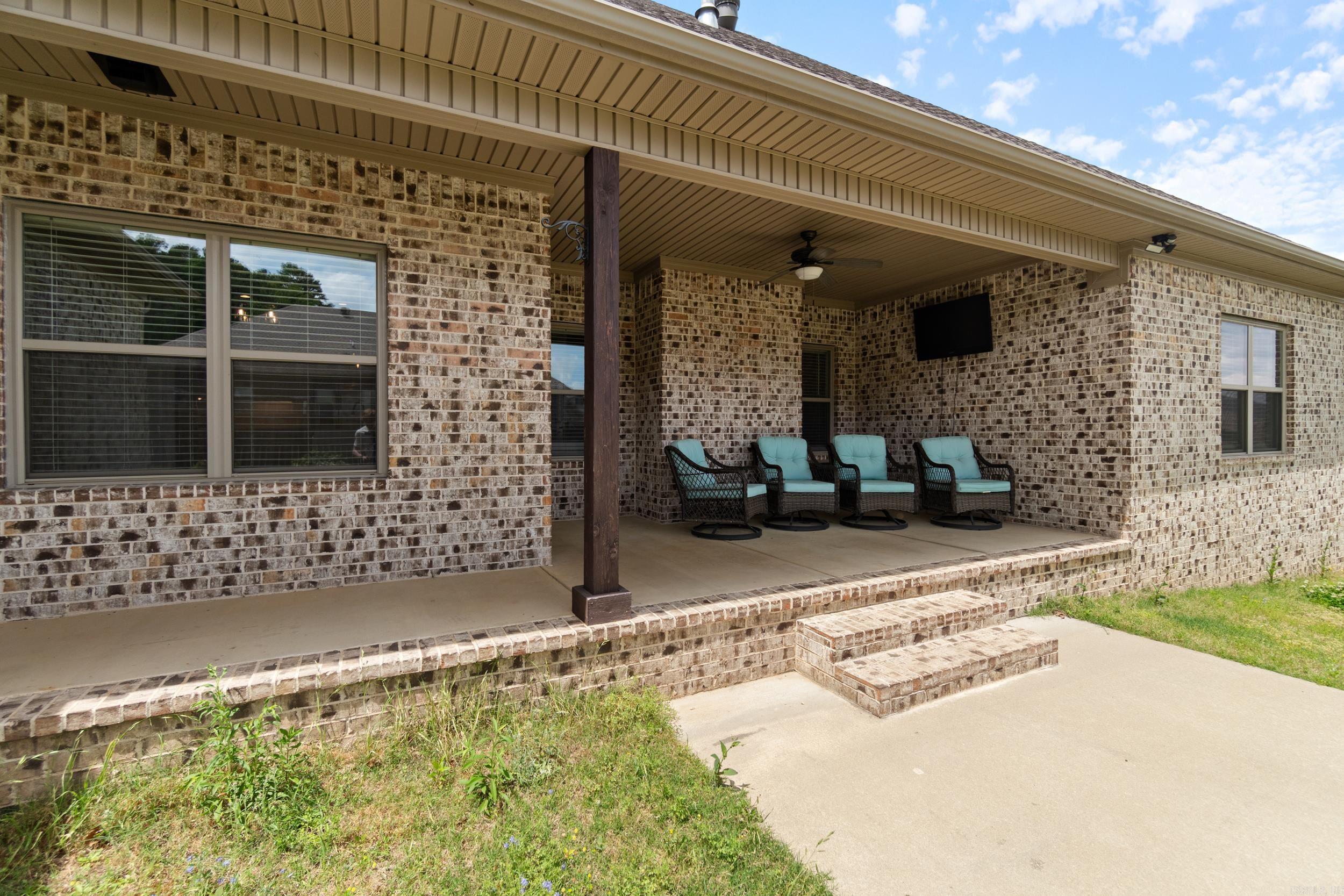 1910  Pecan Creek  Conway, AR
