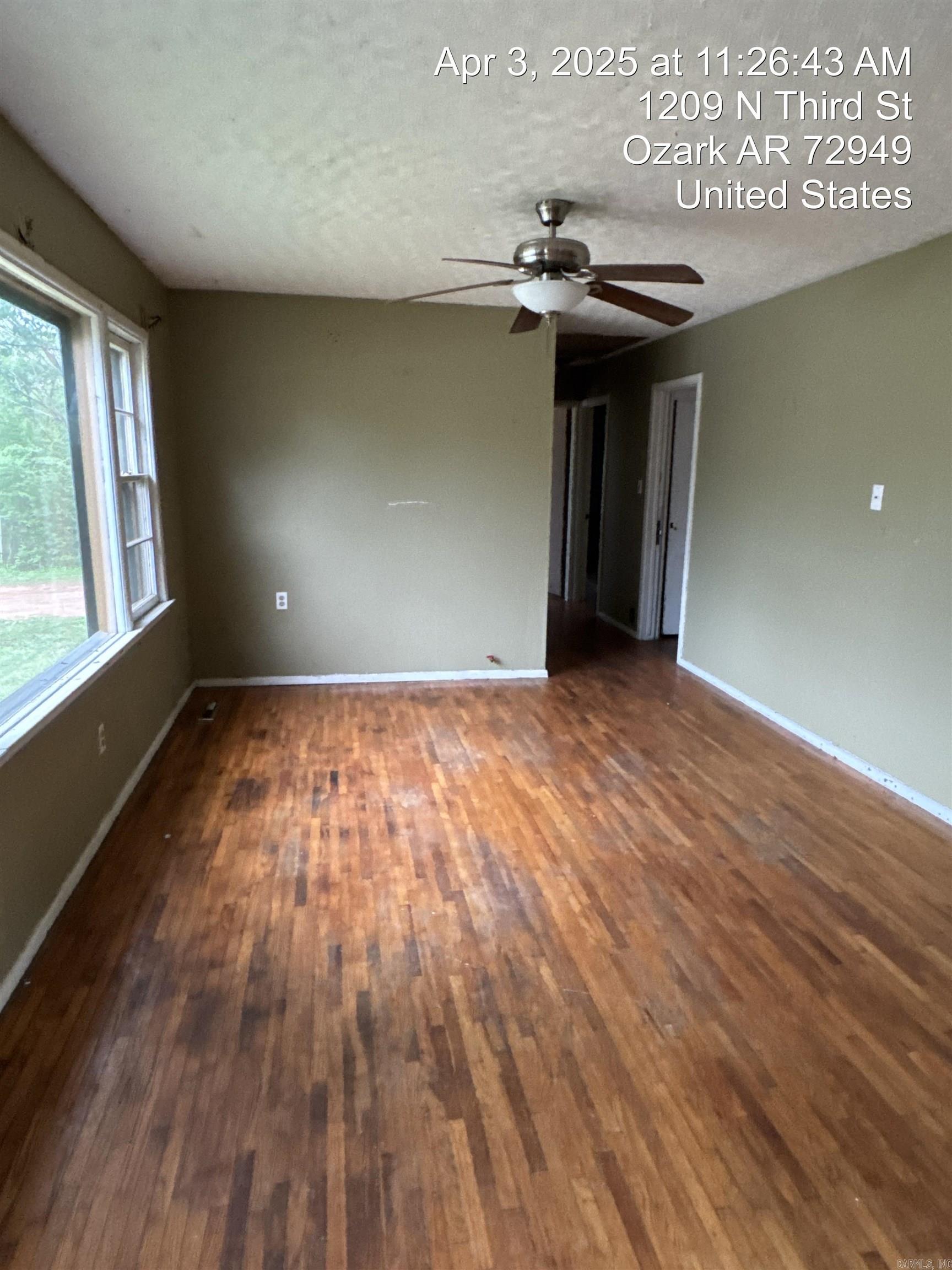 1209 N 3rd  Ozark, AR