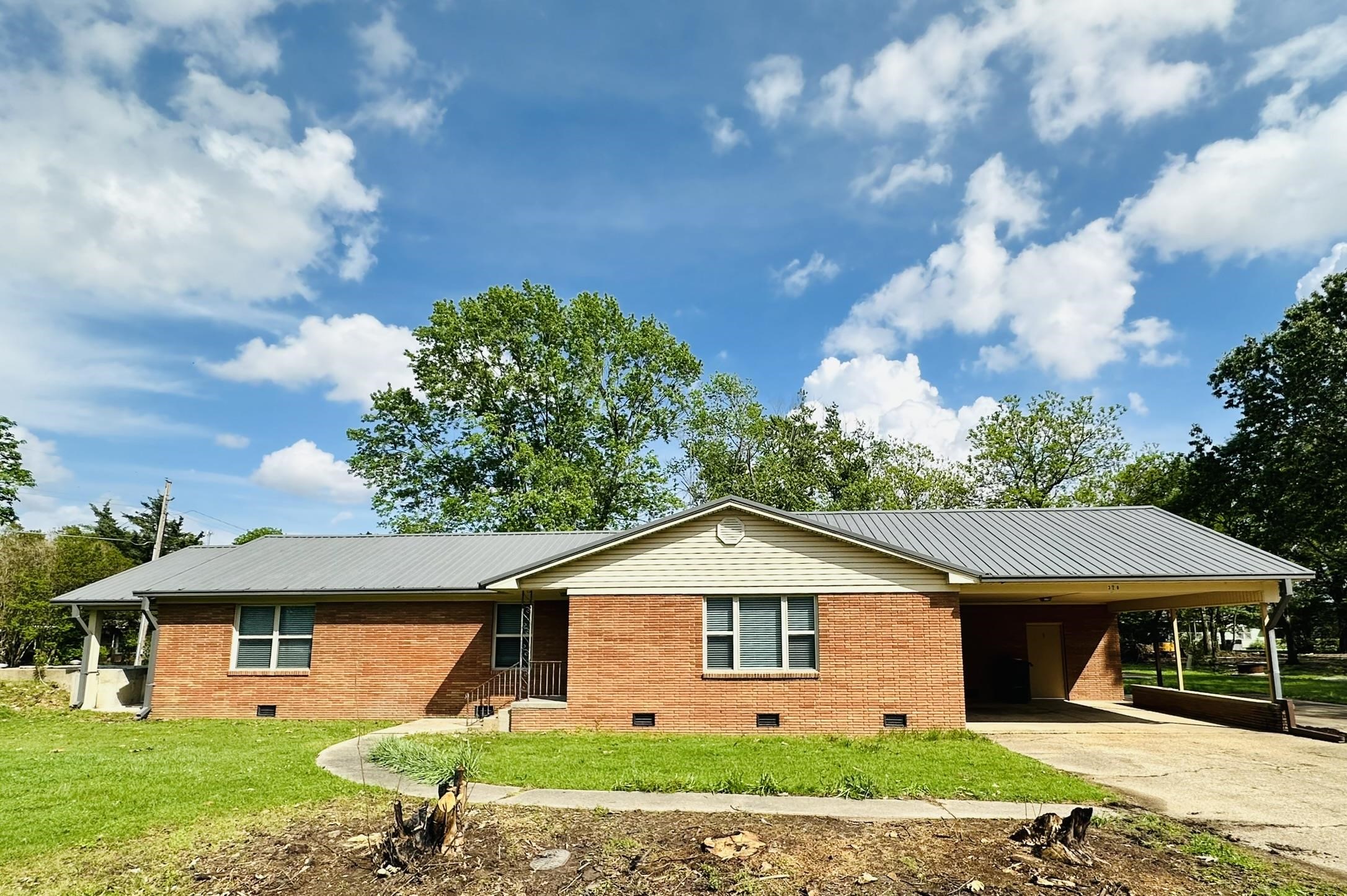320  Church  Weiner, AR