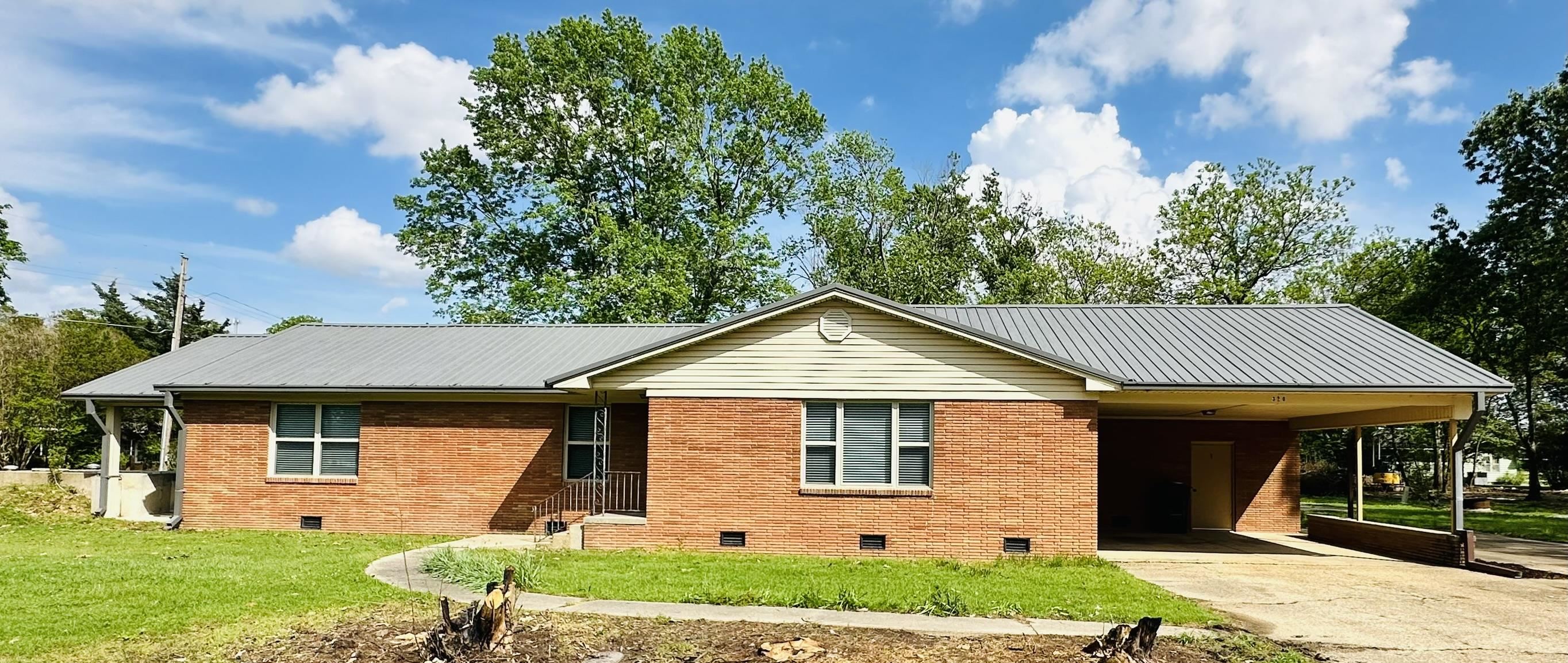 320  Church  Weiner, AR
